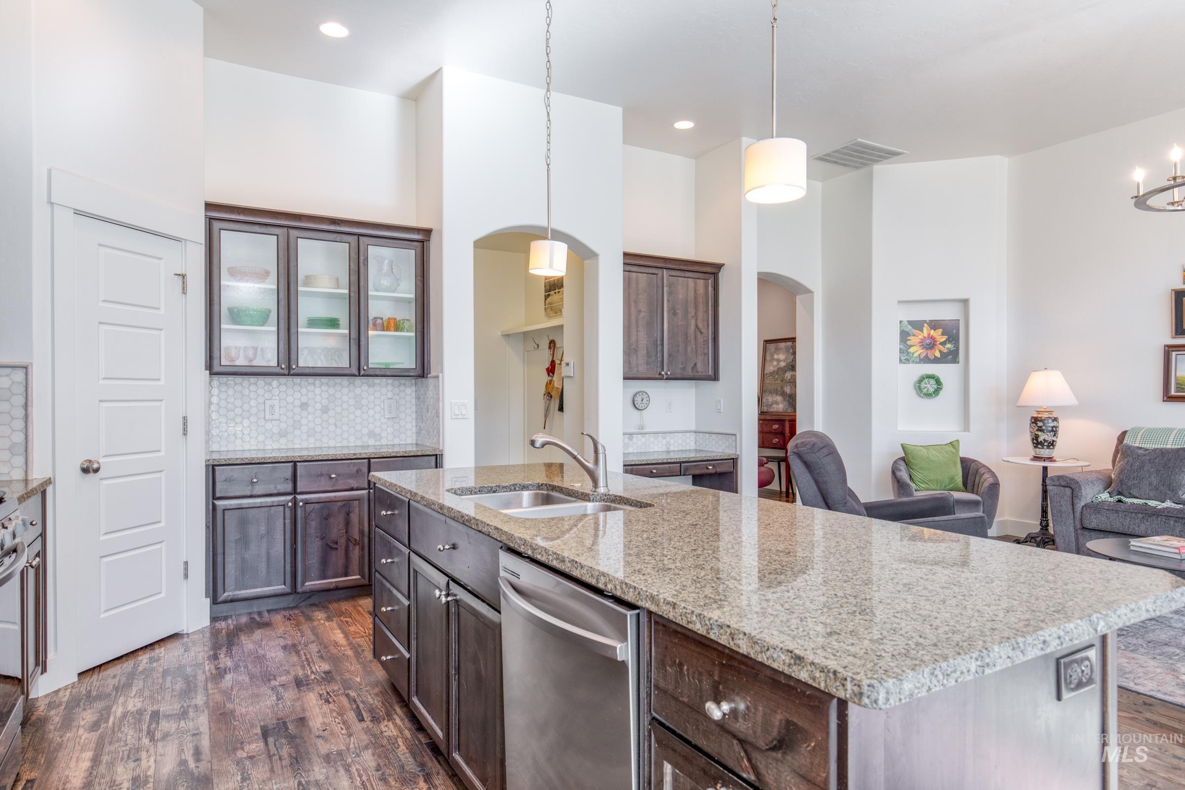 1465 W Arch Rock St., Meridian, Idaho 83646, 3 Bedrooms, 2 Bathrooms, Residential For Sale, Price $450,000, 98966105