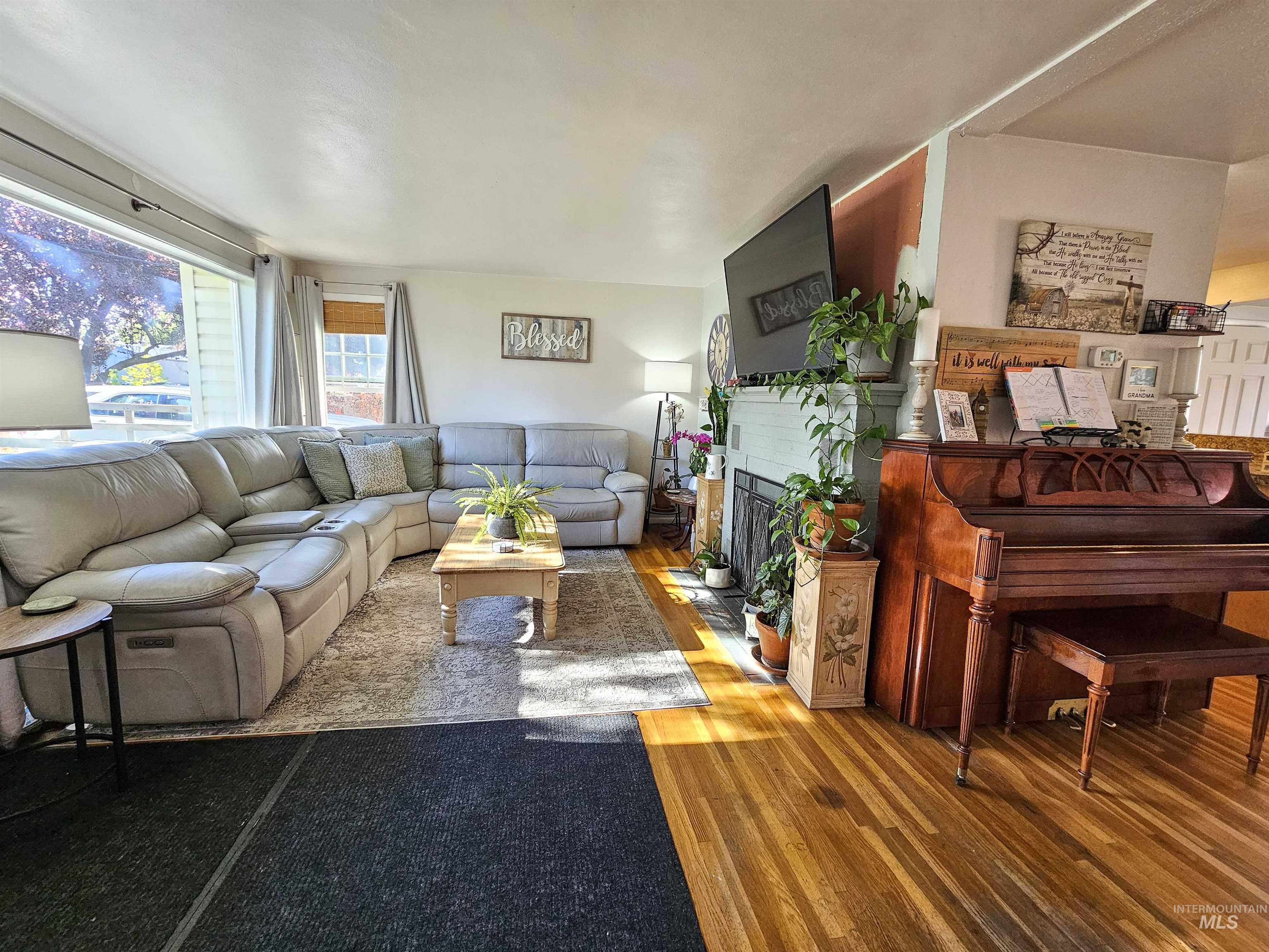 709 Park Ave., Lewiston, Idaho 83501, 3 Bedrooms, 2 Bathrooms, Residential For Sale, Price $419,000, 98966108