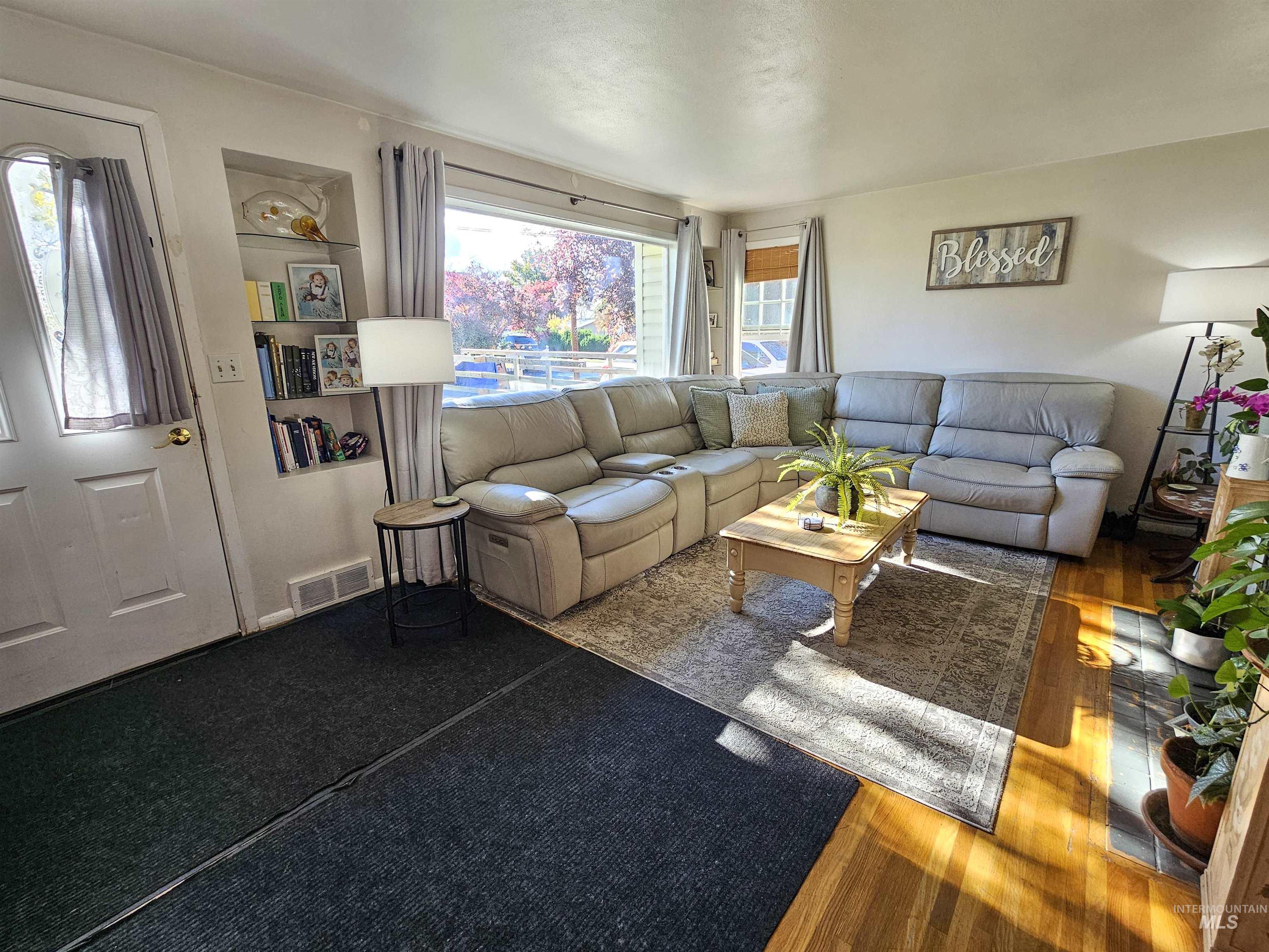 709 Park Ave., Lewiston, Idaho 83501, 3 Bedrooms, 2 Bathrooms, Residential For Sale, Price $419,000, 98966108