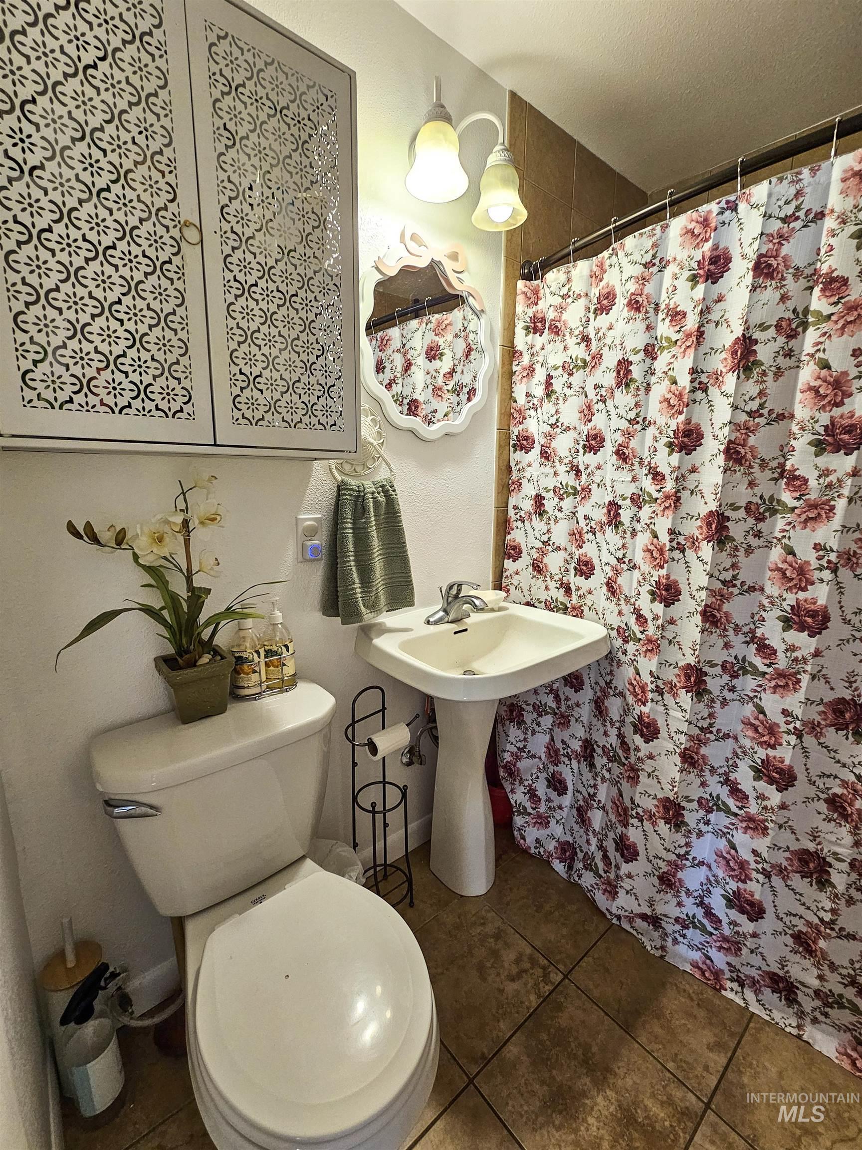 709 Park Ave., Lewiston, Idaho 83501, 3 Bedrooms, 2 Bathrooms, Residential For Sale, Price $419,000, 98966108