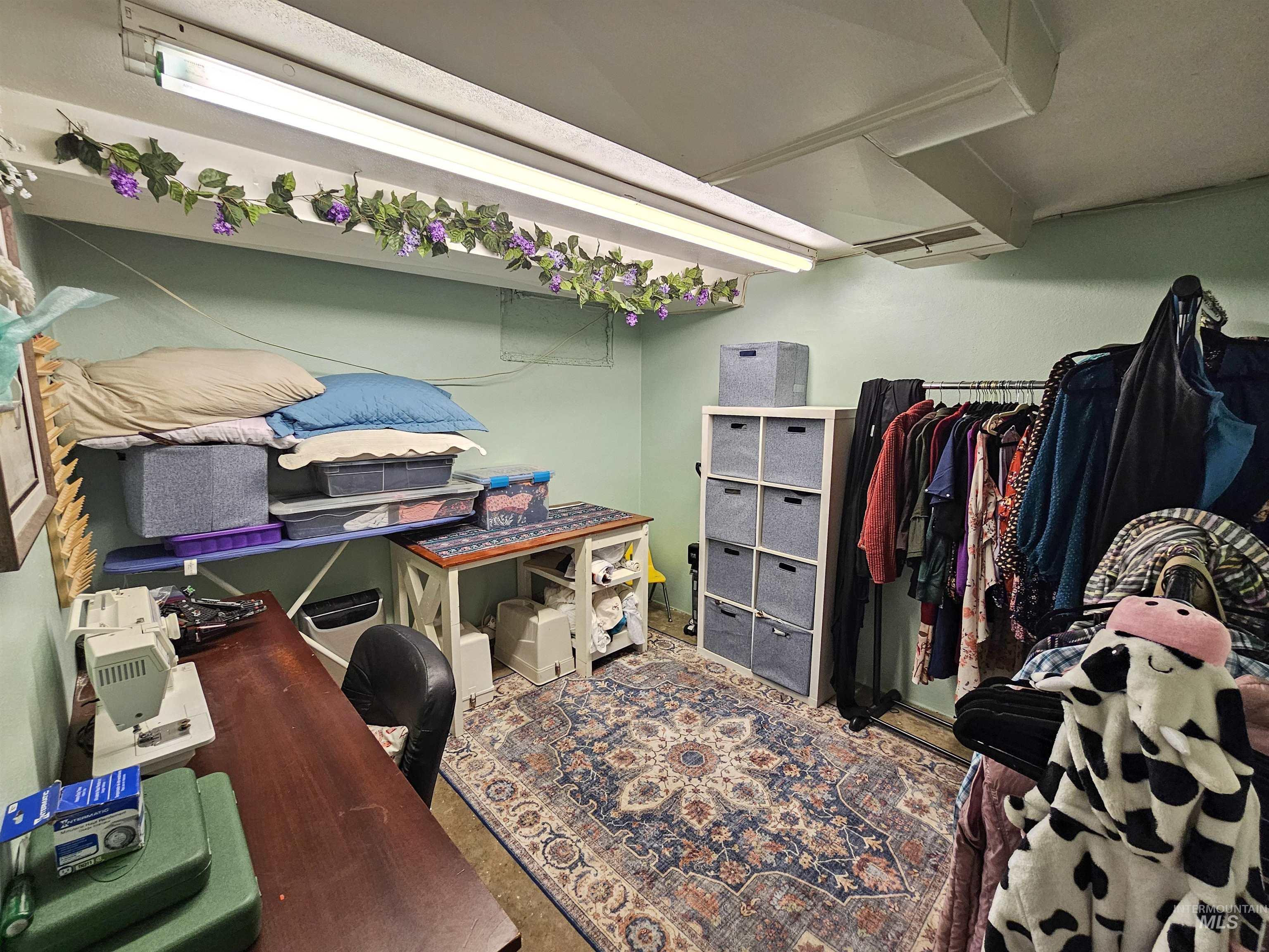 709 Park Ave., Lewiston, Idaho 83501, 3 Bedrooms, 2 Bathrooms, Residential For Sale, Price $419,000, 98966108