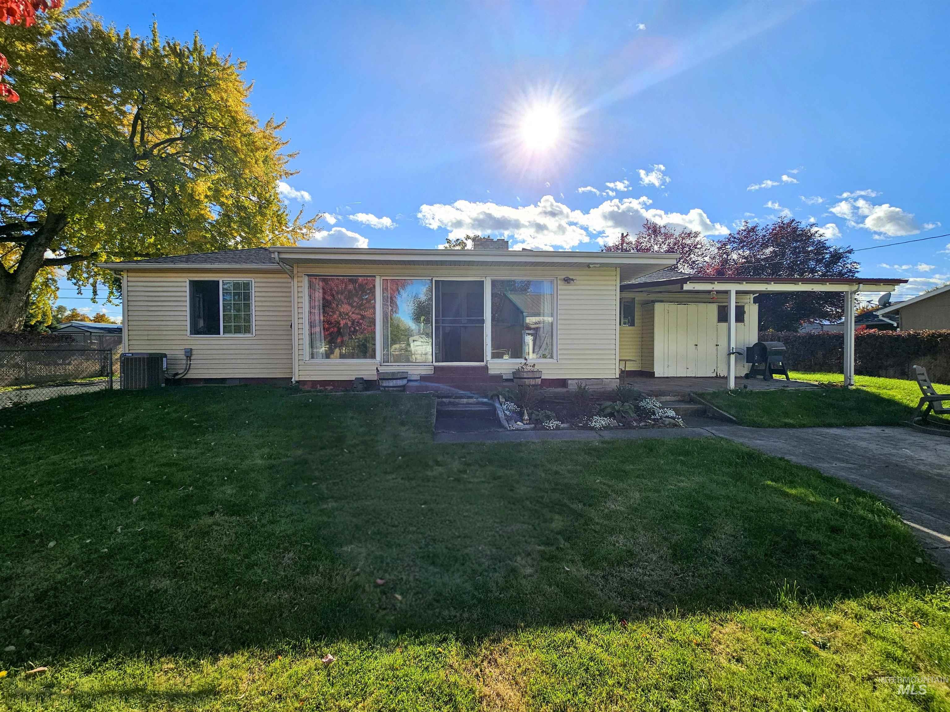 709 Park Ave., Lewiston, Idaho 83501, 3 Bedrooms, 2 Bathrooms, Residential For Sale, Price $419,000, 98966108