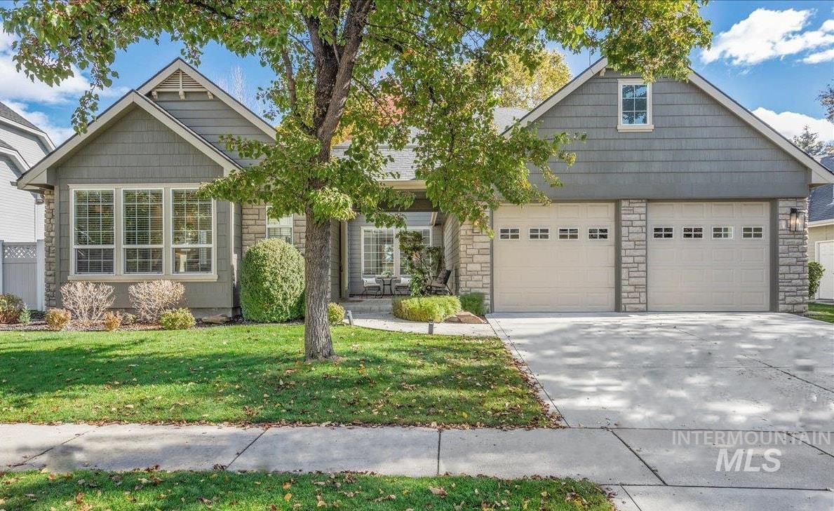 216 N Story Book Way, Eagle, Idaho 83616-4891, 5 Bedrooms, 2.5 Bathrooms, Residential For Sale, Price $750,000, 98966109