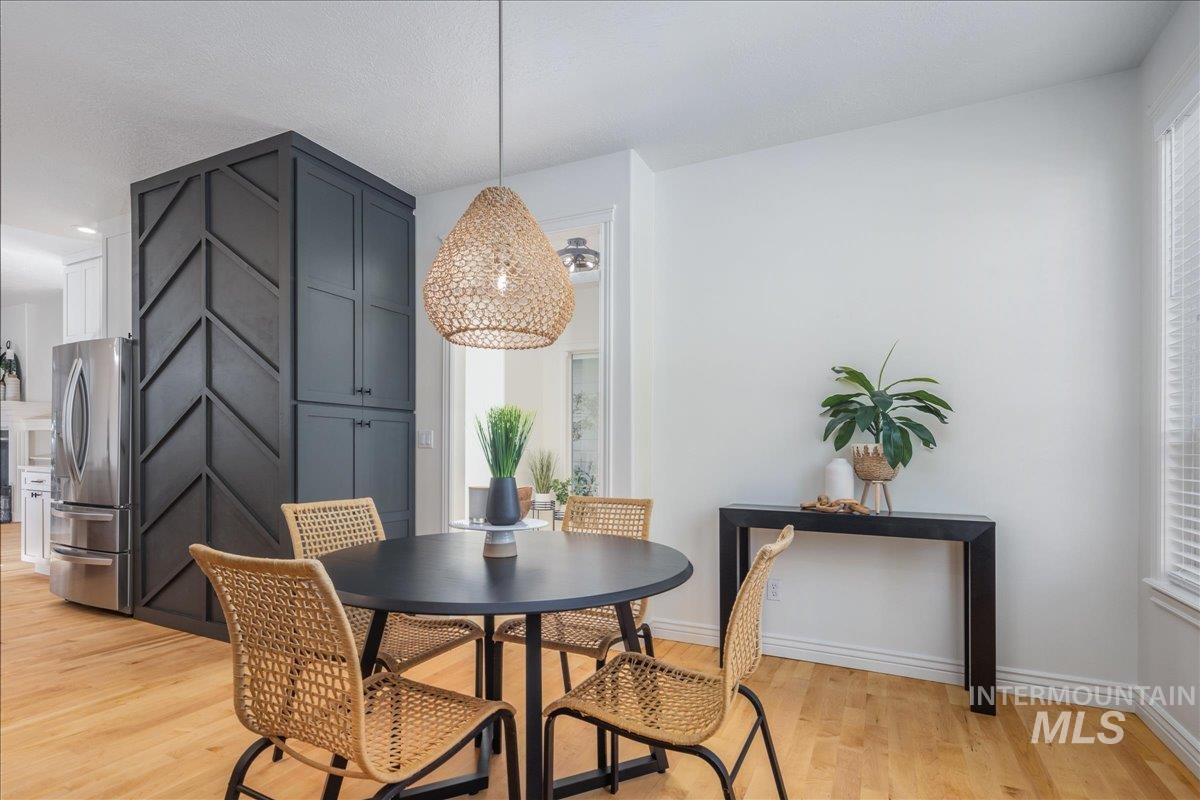 216 N Story Book Way, Eagle, Idaho 83616-4891, 5 Bedrooms, 2.5 Bathrooms, Residential For Sale, Price $750,000, 98966109