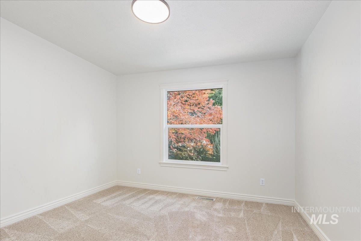 216 N Story Book Way, Eagle, Idaho 83616-4891, 5 Bedrooms, 2.5 Bathrooms, Residential For Sale, Price $750,000, 98966109