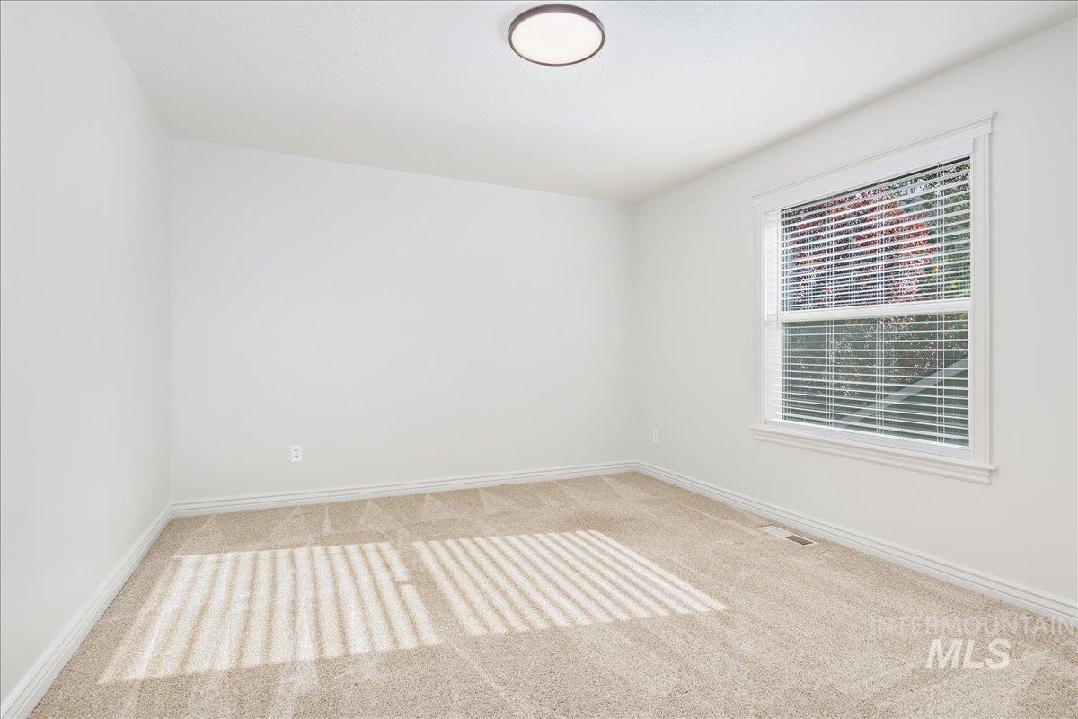 216 N Story Book Way, Eagle, Idaho 83616-4891, 5 Bedrooms, 2.5 Bathrooms, Residential For Sale, Price $750,000, 98966109