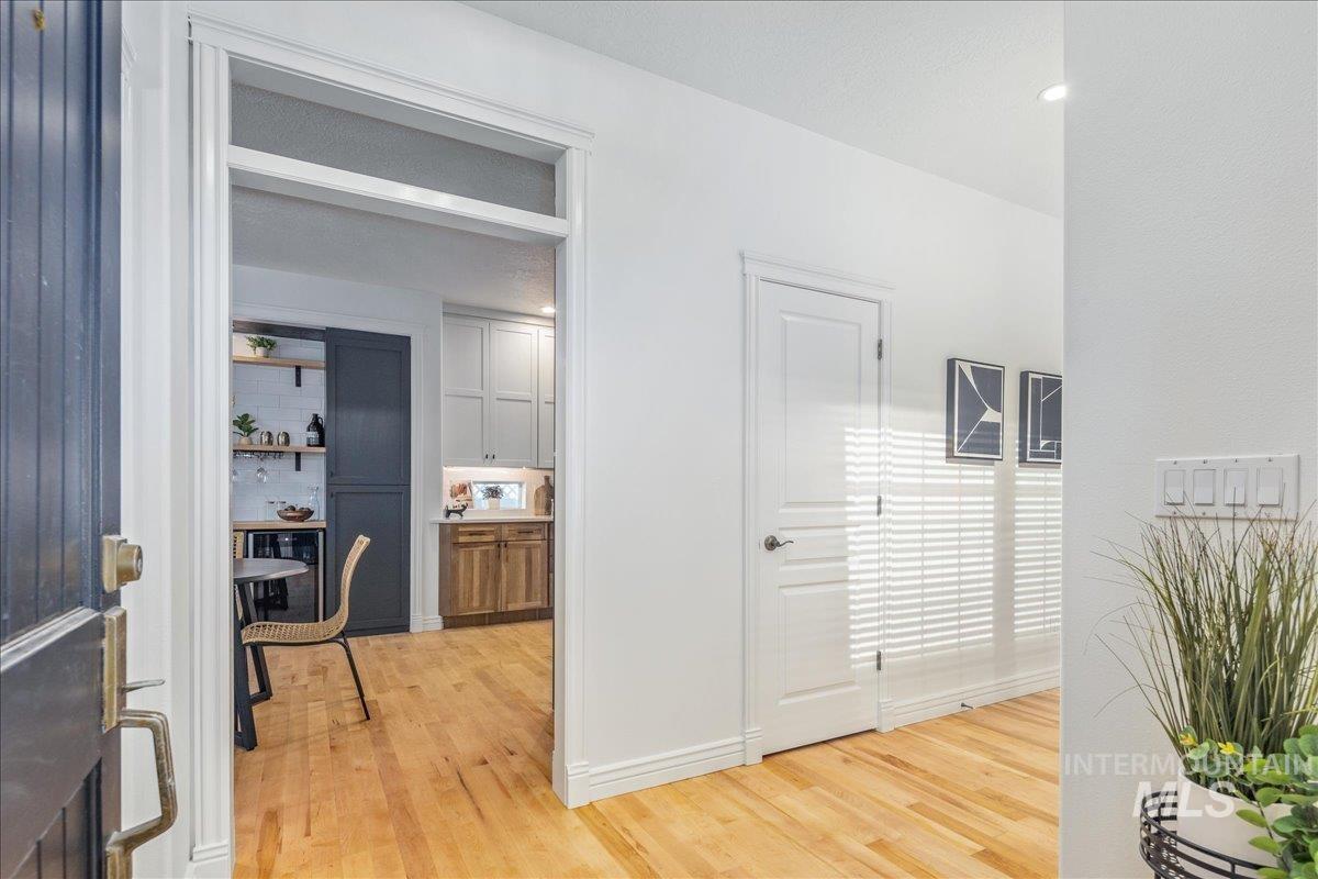 216 N Story Book Way, Eagle, Idaho 83616-4891, 5 Bedrooms, 2.5 Bathrooms, Residential For Sale, Price $750,000, 98966109