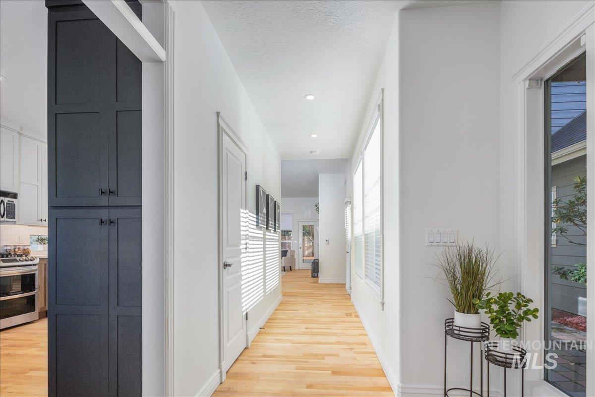 216 N Story Book Way, Eagle, Idaho 83616-4891, 5 Bedrooms, 2.5 Bathrooms, Residential For Sale, Price $750,000, 98966109