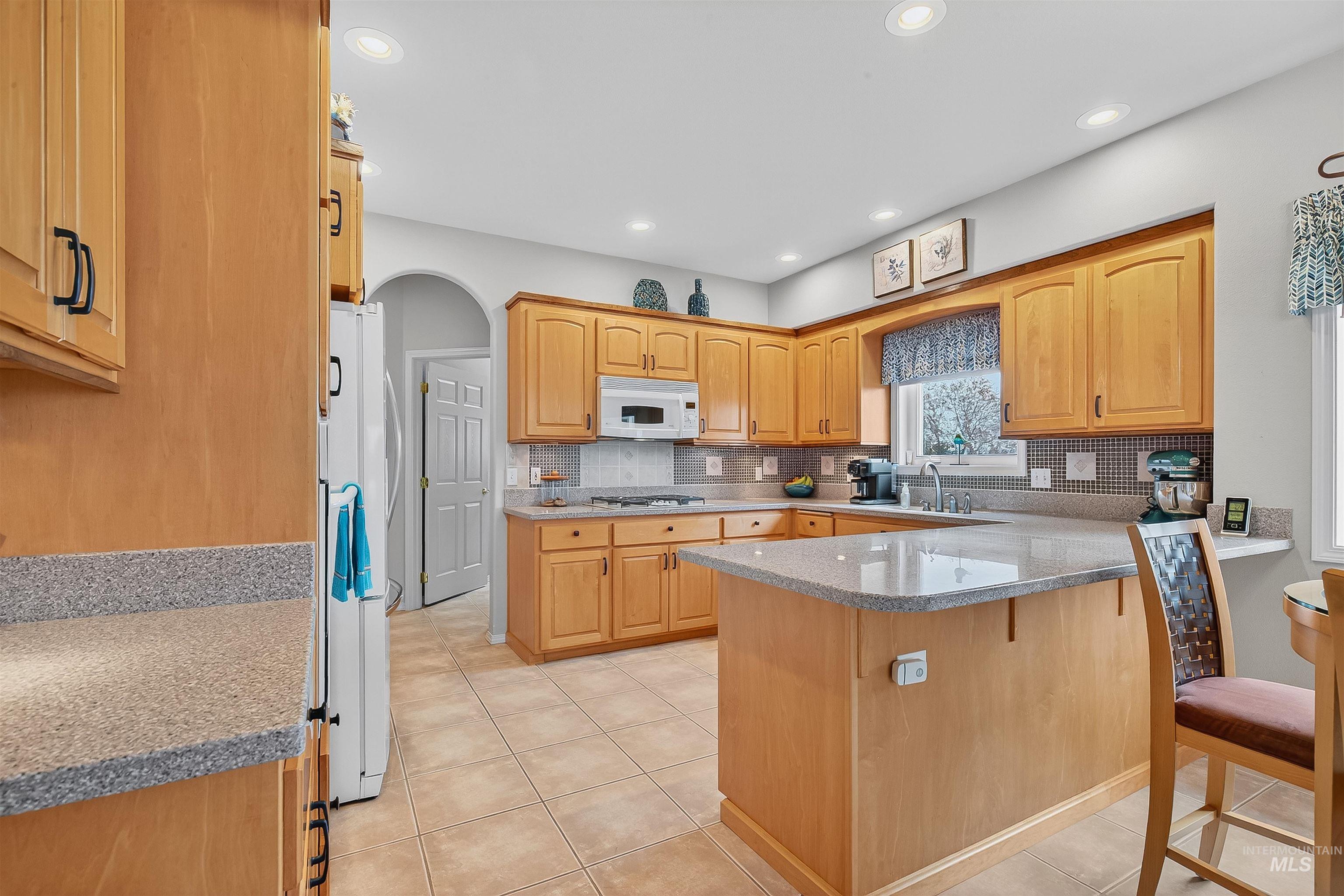 2127 Quailridge Ct, Clarkston, Washington 99403, 3 Bedrooms, 2 Bathrooms, Residential For Sale, Price $549,900, 98966114