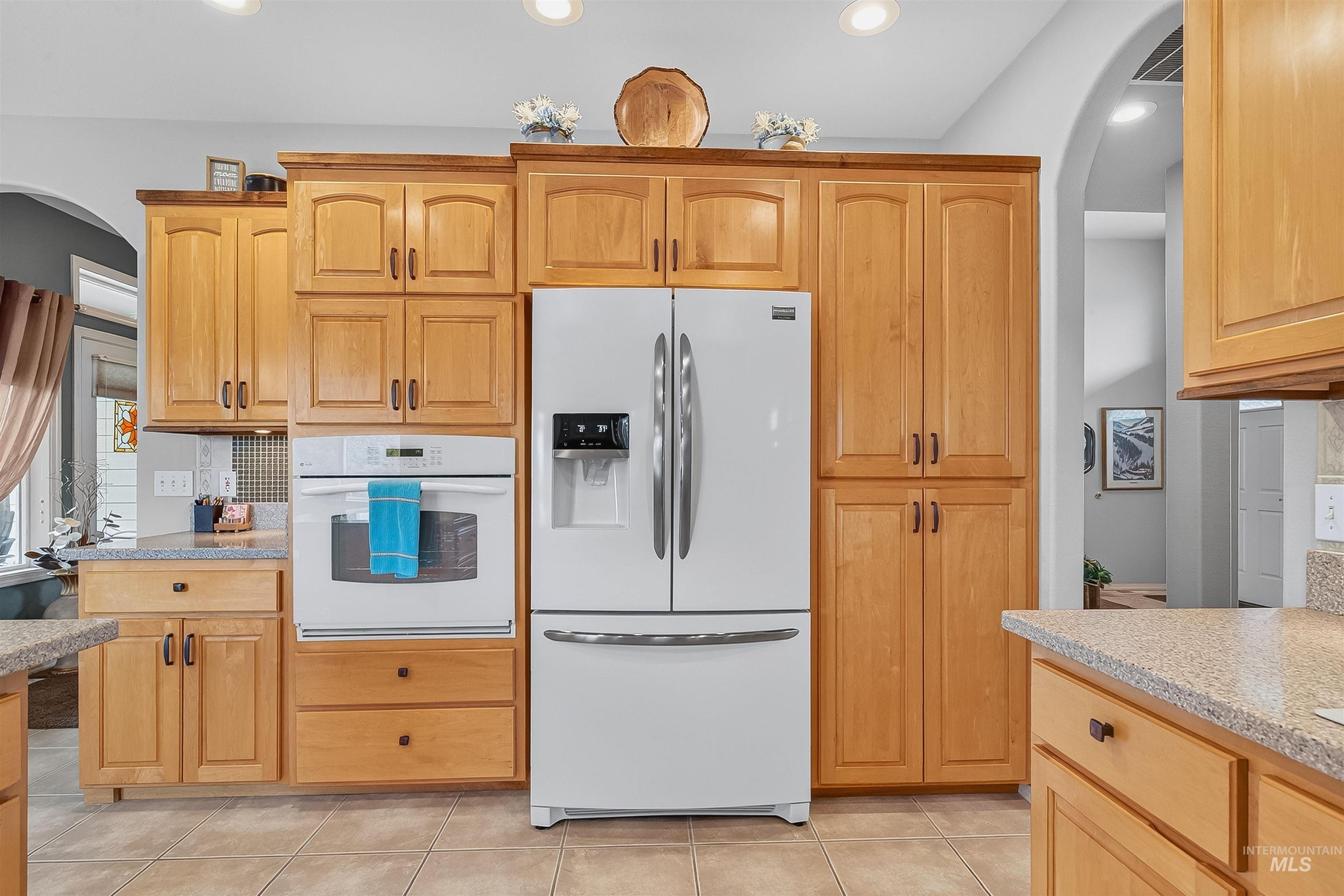 2127 Quailridge Ct, Clarkston, Washington 99403, 3 Bedrooms, 2 Bathrooms, Residential For Sale, Price $549,900, 98966114