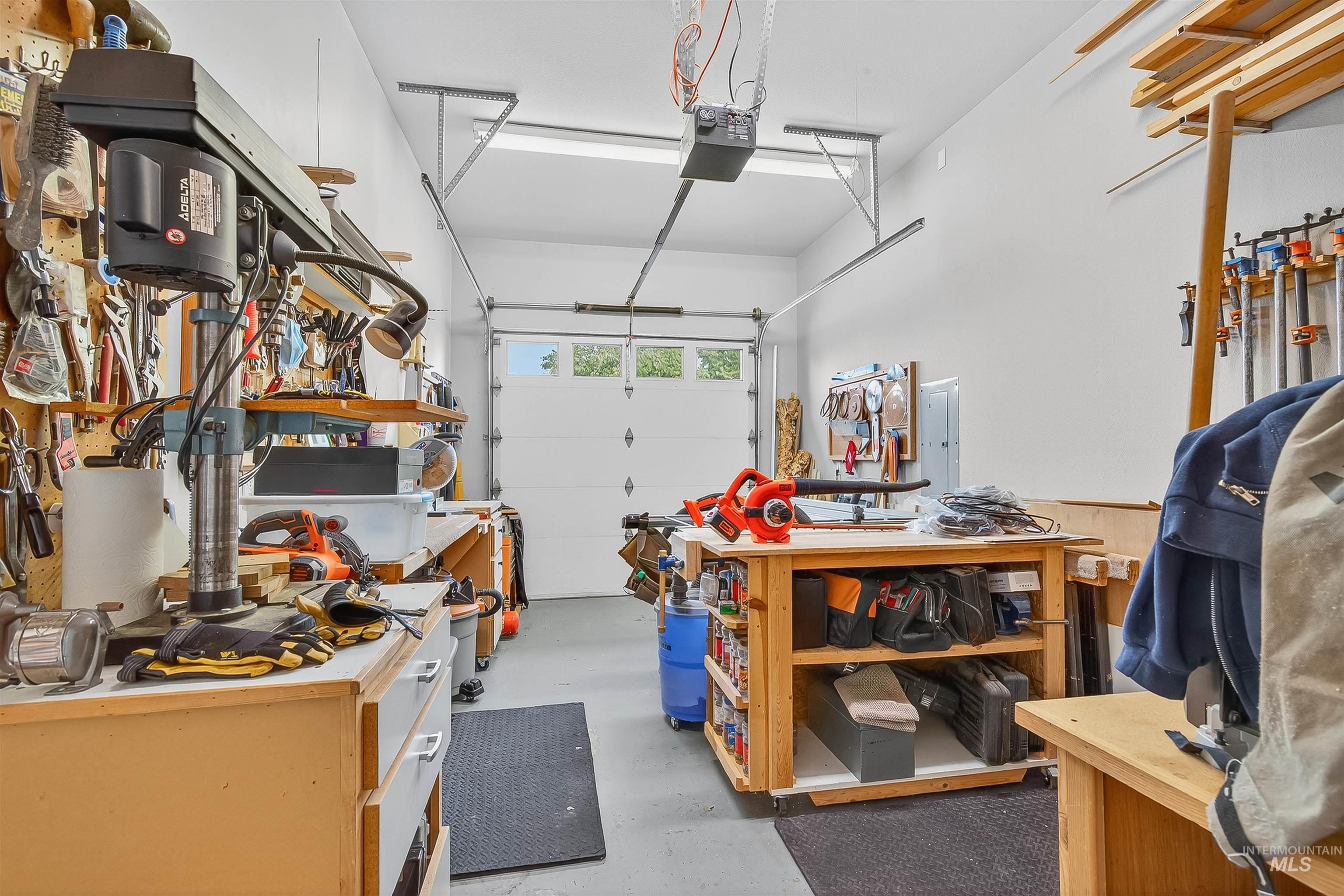 2127 Quailridge Ct, Clarkston, Washington 99403, 3 Bedrooms, 2 Bathrooms, Residential For Sale, Price $549,900, 98966114