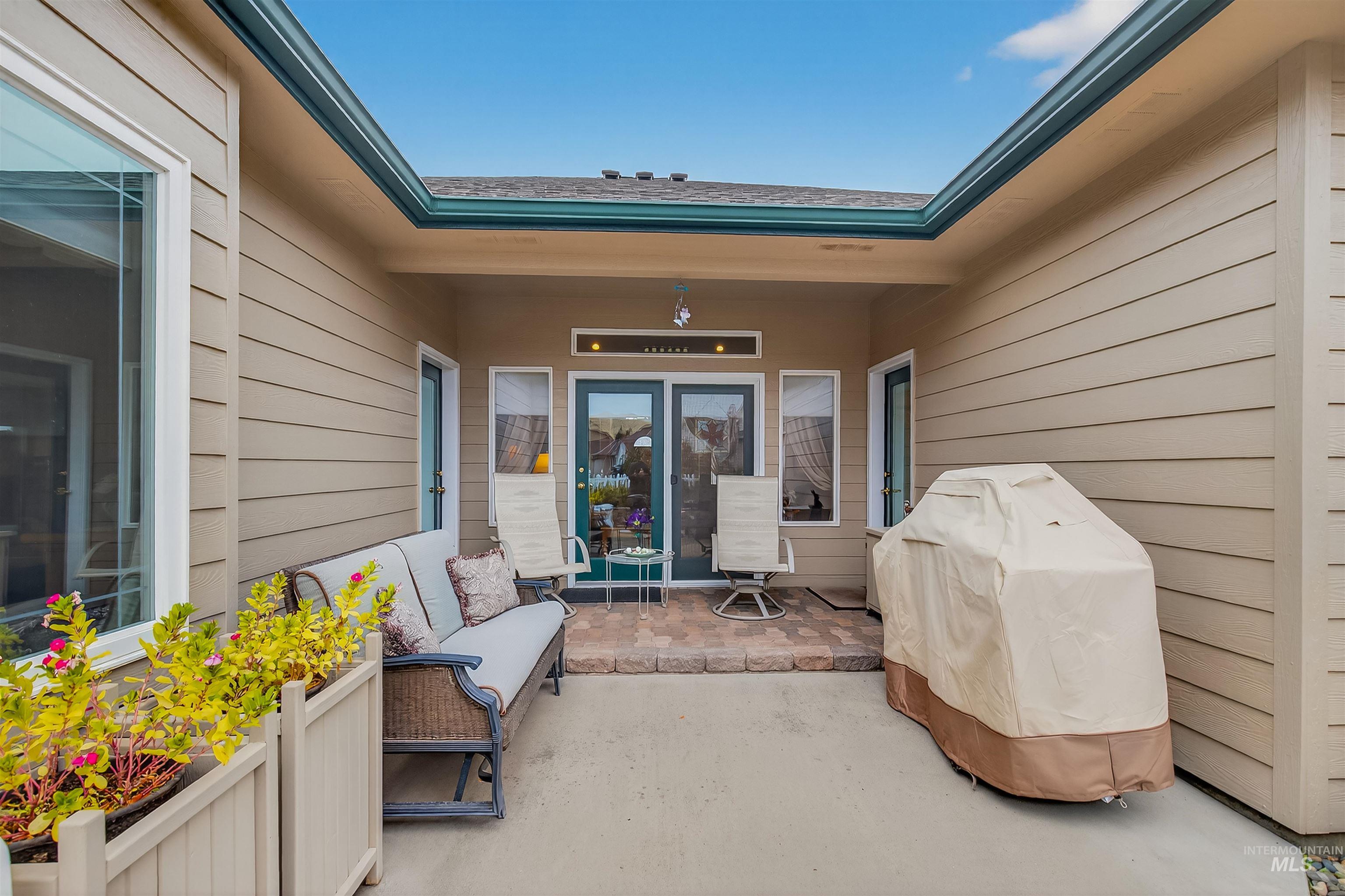 2127 Quailridge Ct, Clarkston, Washington 99403, 3 Bedrooms, 2 Bathrooms, Residential For Sale, Price $549,900, 98966114