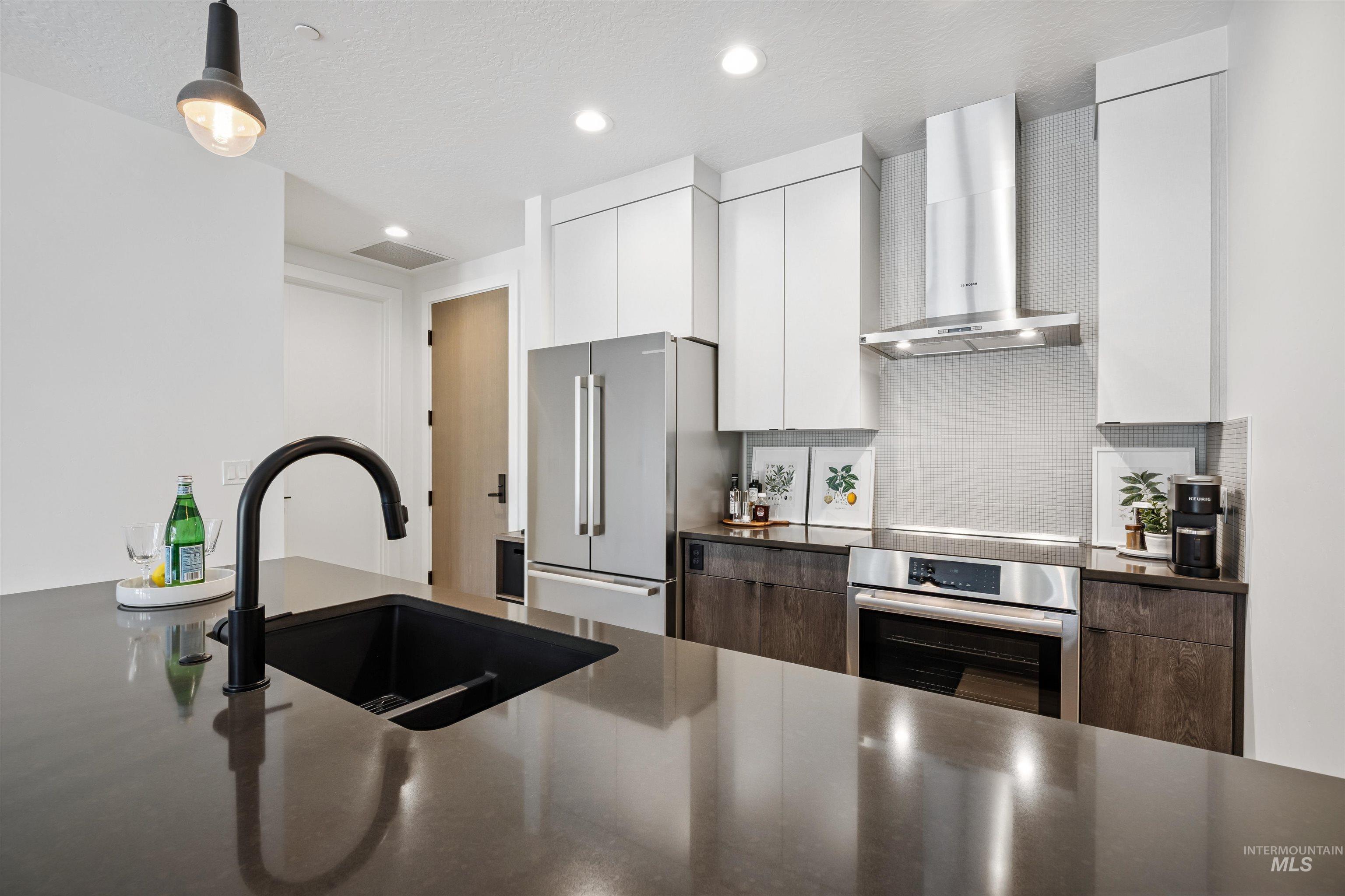 3850 E Haystack St., Boise, Idaho 83716-5885, 2 Bedrooms, 2 Bathrooms, Residential For Sale, Price $429,900, 98966118