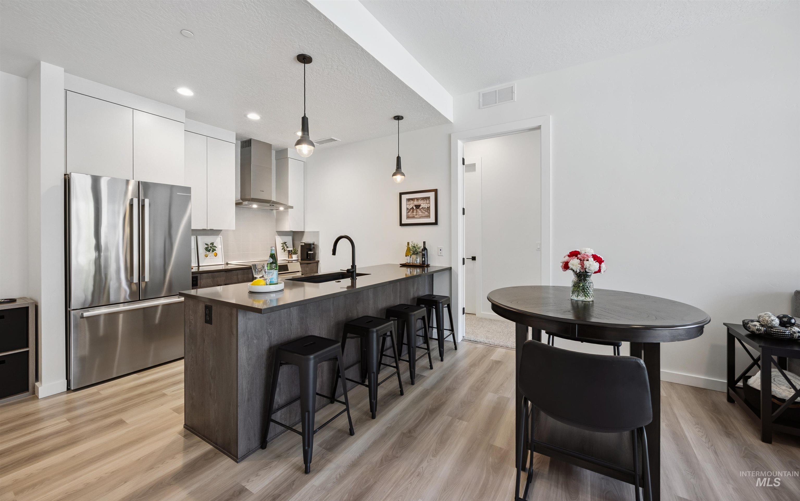 3850 E Haystack St., Boise, Idaho 83716-5885, 2 Bedrooms, 2 Bathrooms, Residential For Sale, Price $429,900, 98966118