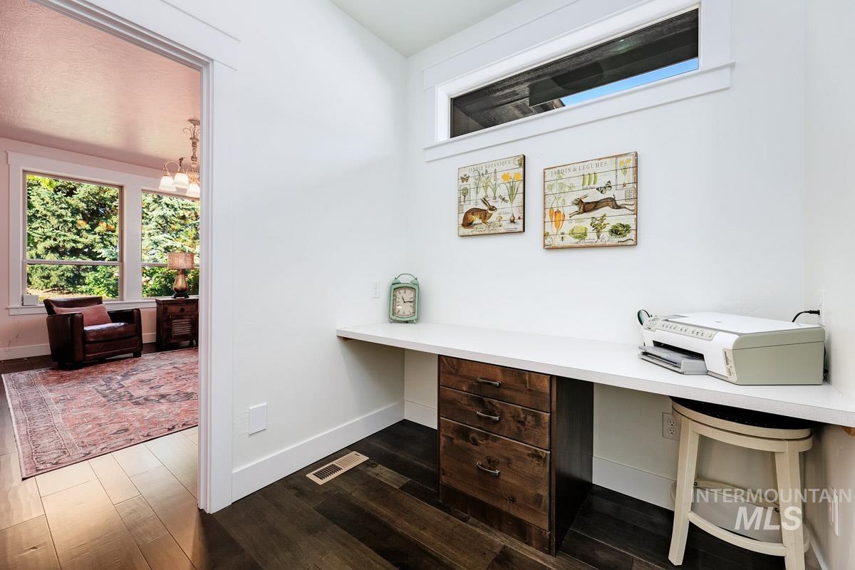 1833 N Monterossa, Eagle, Idaho 83616, 3 Bedrooms, 2.5 Bathrooms, Residential For Sale, Price $839,000, 98966120