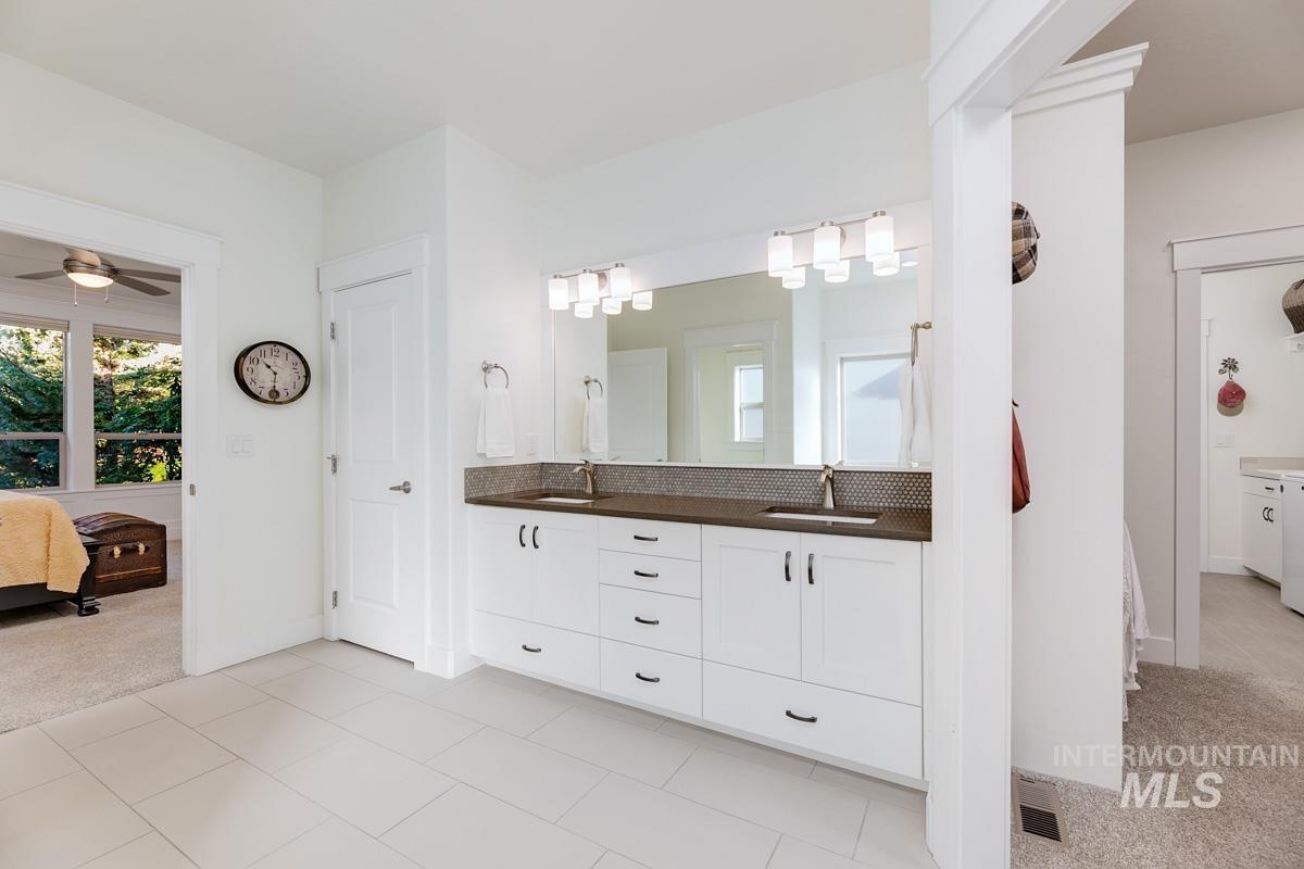 1833 N Monterossa, Eagle, Idaho 83616, 3 Bedrooms, 2.5 Bathrooms, Residential For Sale, Price $839,000, 98966120