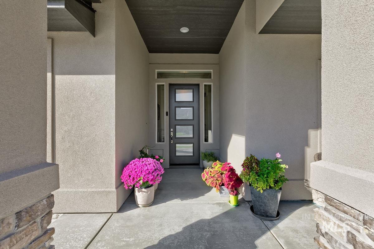 1833 N Monterossa, Eagle, Idaho 83616, 3 Bedrooms, 2.5 Bathrooms, Residential For Sale, Price $839,000, 98966120