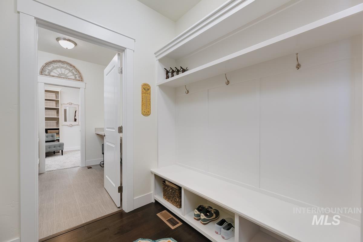 1833 N Monterossa, Eagle, Idaho 83616, 3 Bedrooms, 2.5 Bathrooms, Residential For Sale, Price $839,000, 98966120