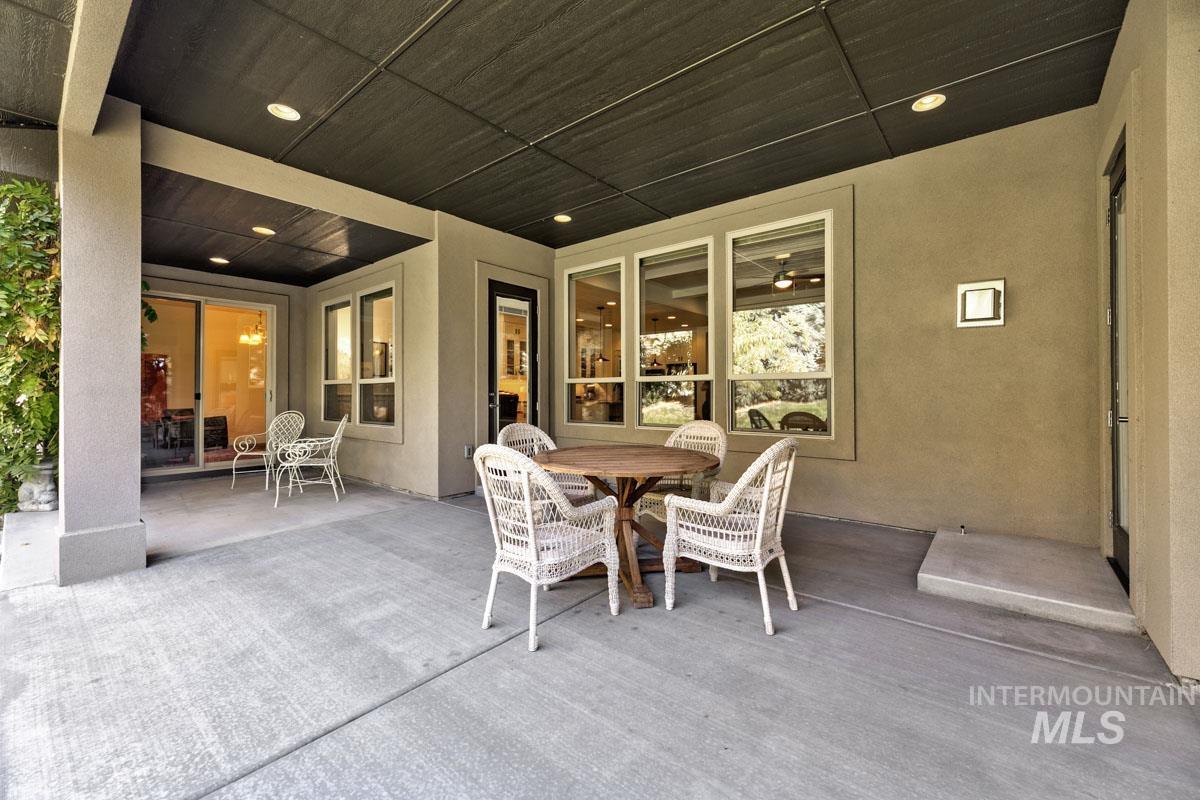 1833 N Monterossa, Eagle, Idaho 83616, 3 Bedrooms, 2.5 Bathrooms, Residential For Sale, Price $839,000, 98966120