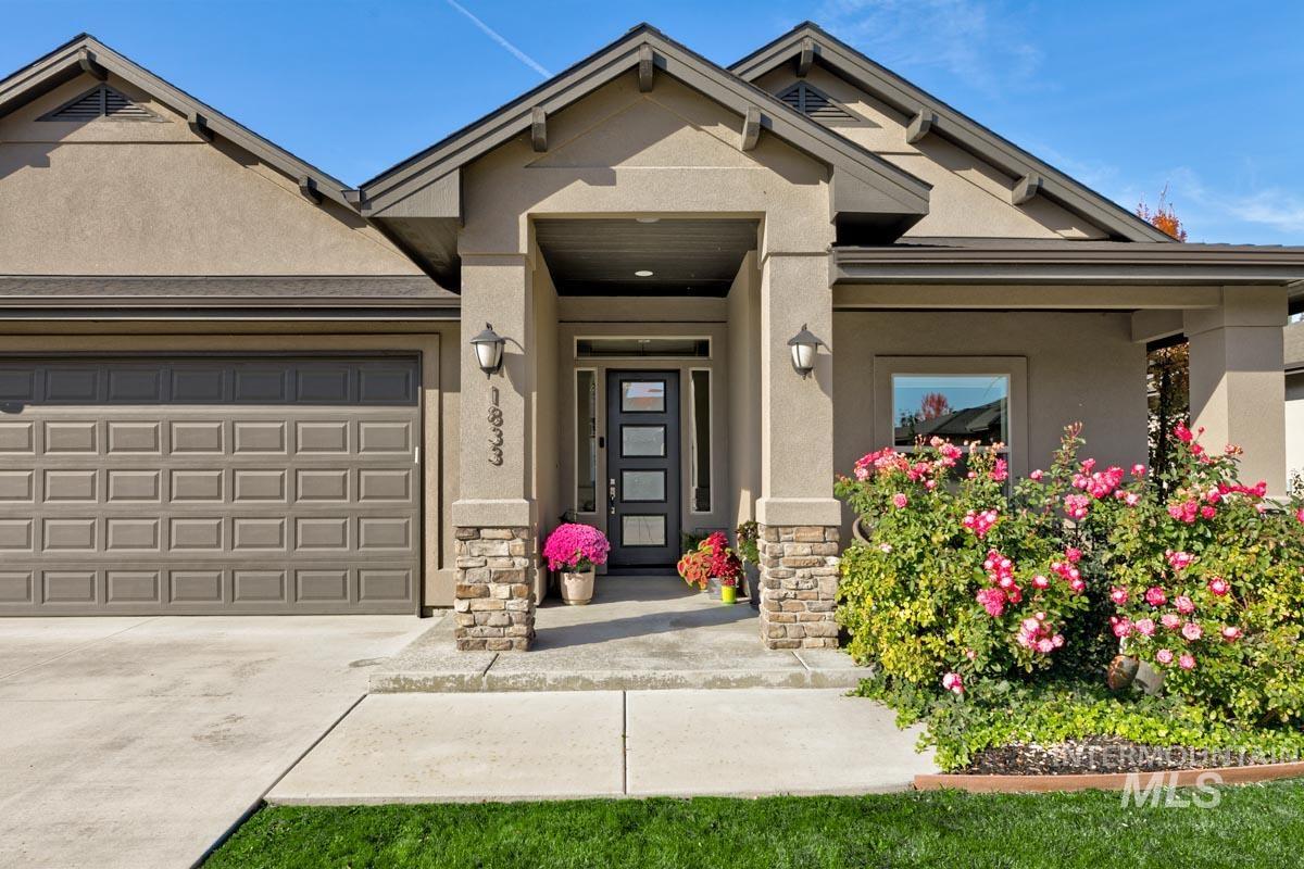 1833 N Monterossa, Eagle, Idaho 83616, 3 Bedrooms, 2.5 Bathrooms, Residential For Sale, Price $839,000, 98966120