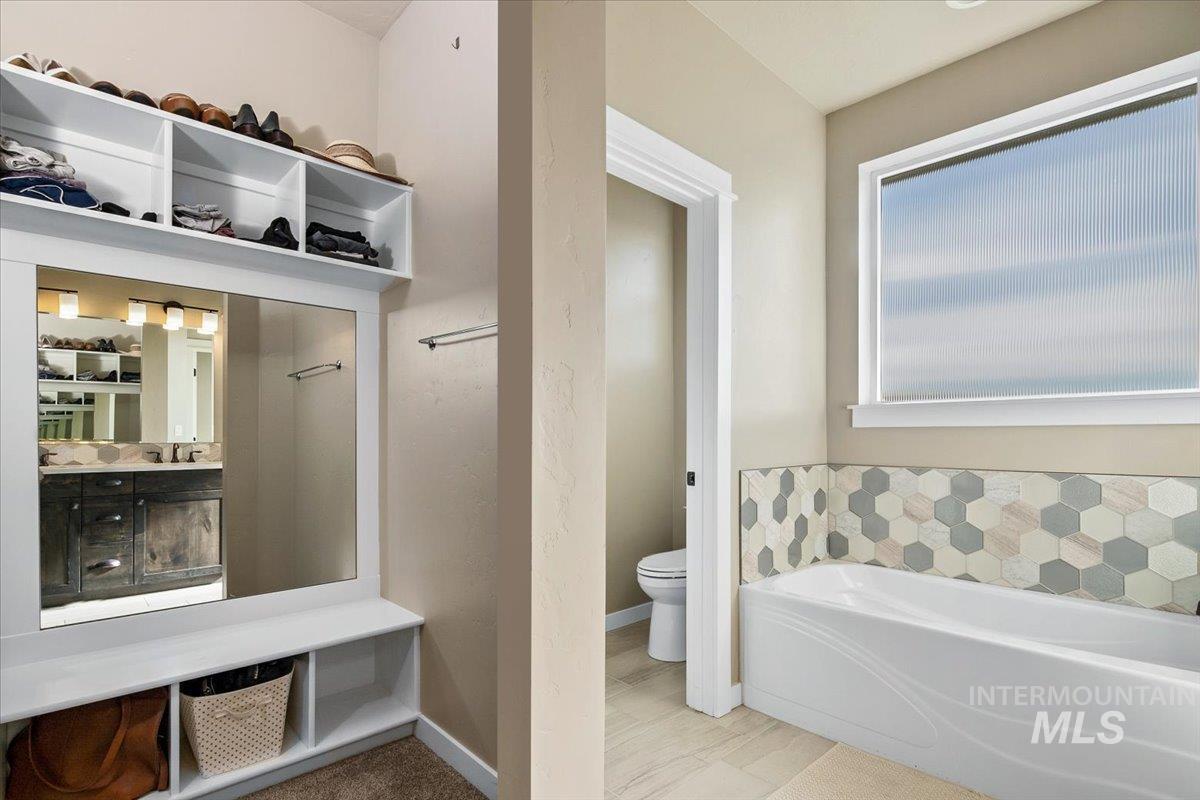 10951 W Mossywood Dr., Boise, Idaho 83709, 4 Bedrooms, 2.5 Bathrooms, Residential For Sale, Price $619,900, 98966135