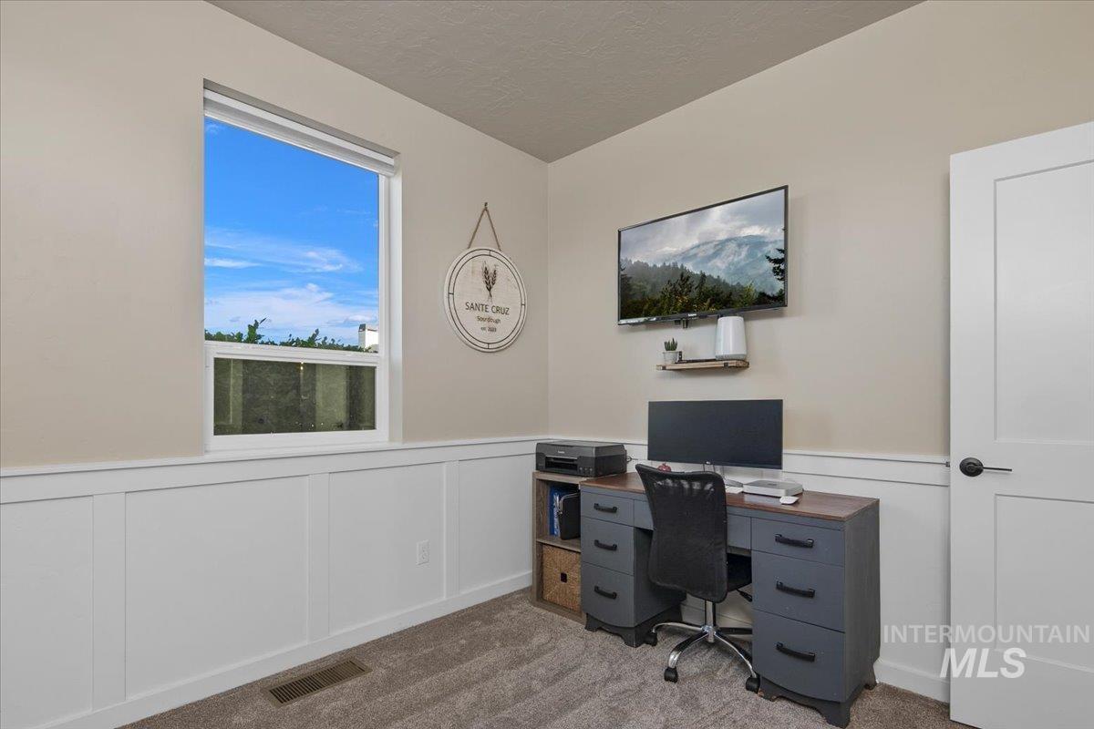 10951 W Mossywood Dr., Boise, Idaho 83709, 4 Bedrooms, 2.5 Bathrooms, Residential For Sale, Price $619,900, 98966135