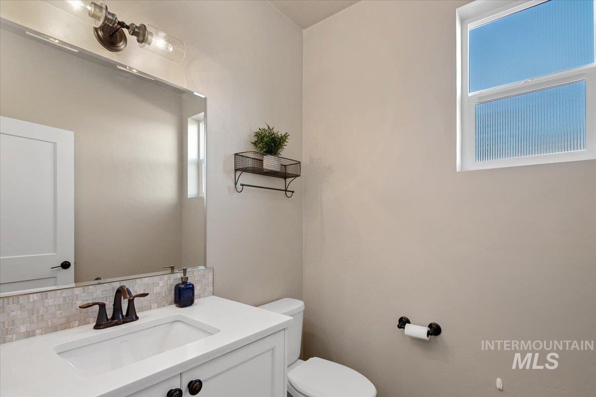 10951 W Mossywood Dr., Boise, Idaho 83709, 4 Bedrooms, 2.5 Bathrooms, Residential For Sale, Price $619,900, 98966135