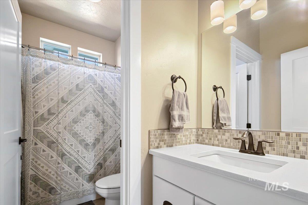 10951 W Mossywood Dr., Boise, Idaho 83709, 4 Bedrooms, 2.5 Bathrooms, Residential For Sale, Price $619,900, 98966135