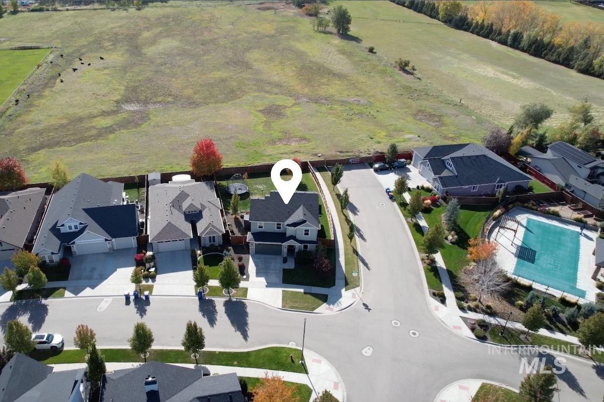 10951 W Mossywood Dr., Boise, Idaho 83709, 4 Bedrooms, 2.5 Bathrooms, Residential For Sale, Price $619,900, 98966135