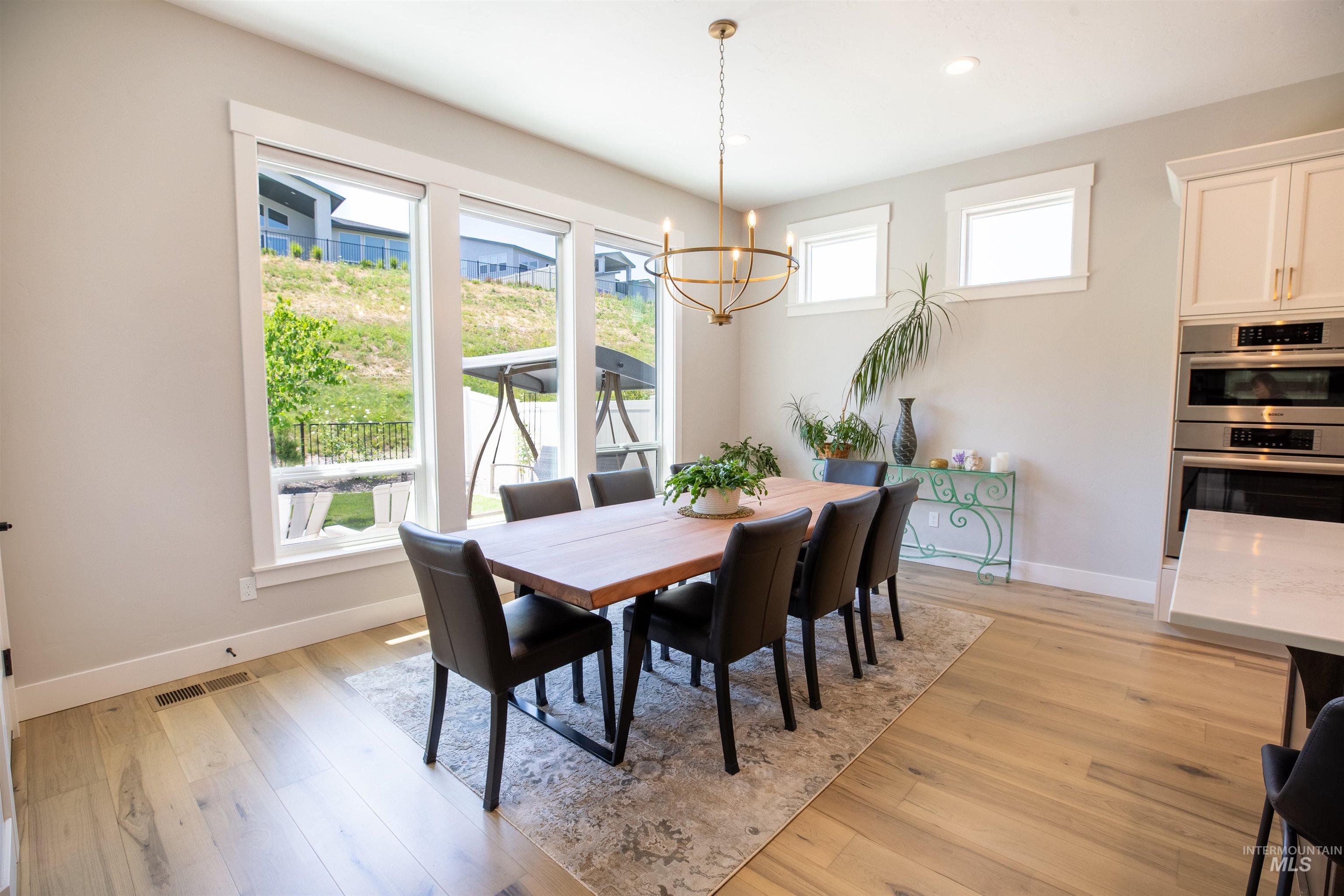 6121 S Cubola Way, Meridian, Idaho 83642, 4 Bedrooms, 2.5 Bathrooms, Residential For Sale, Price $899,000, 98966140