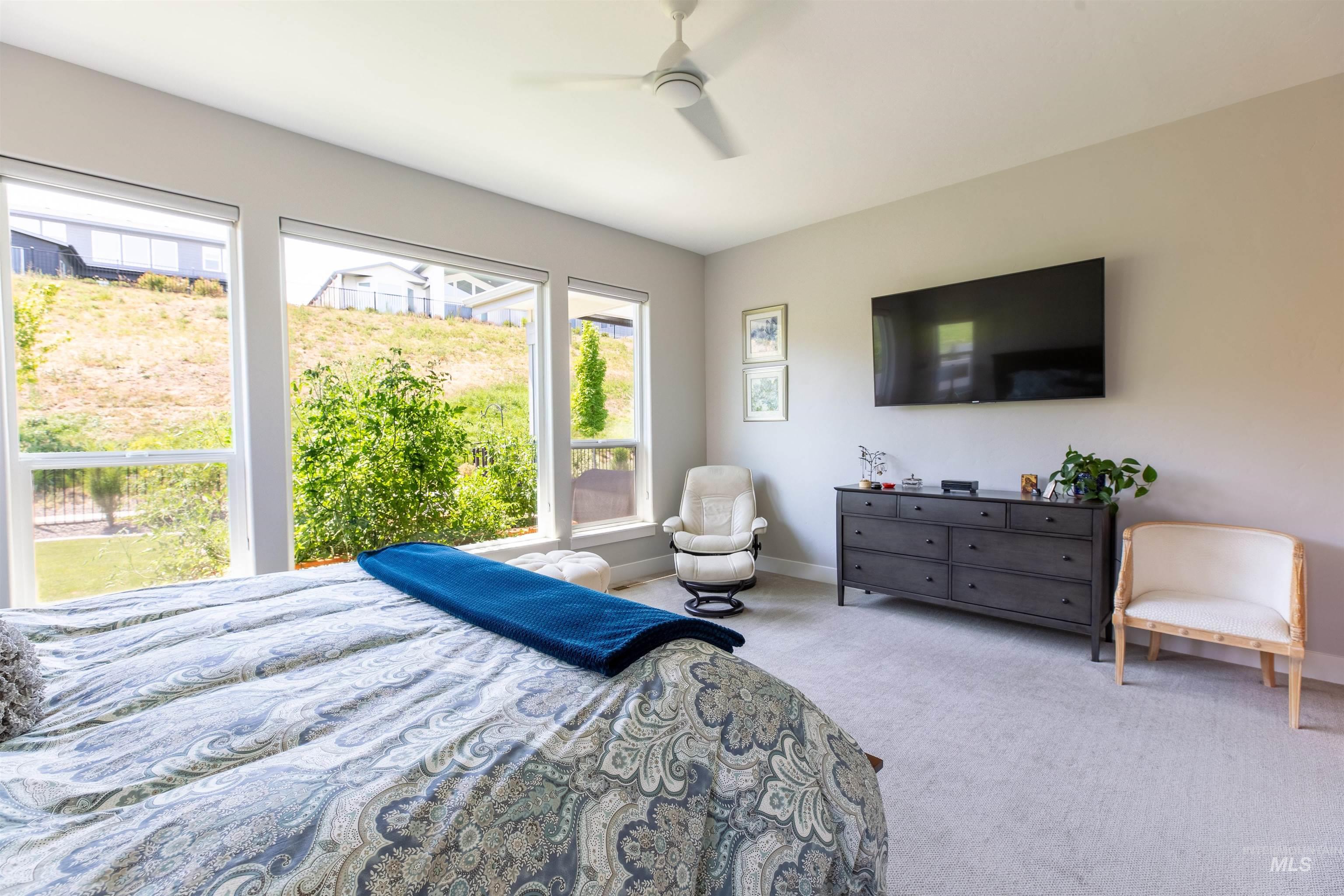 6121 S Cubola Way, Meridian, Idaho 83642, 4 Bedrooms, 2.5 Bathrooms, Residential For Sale, Price $899,000, 98966140