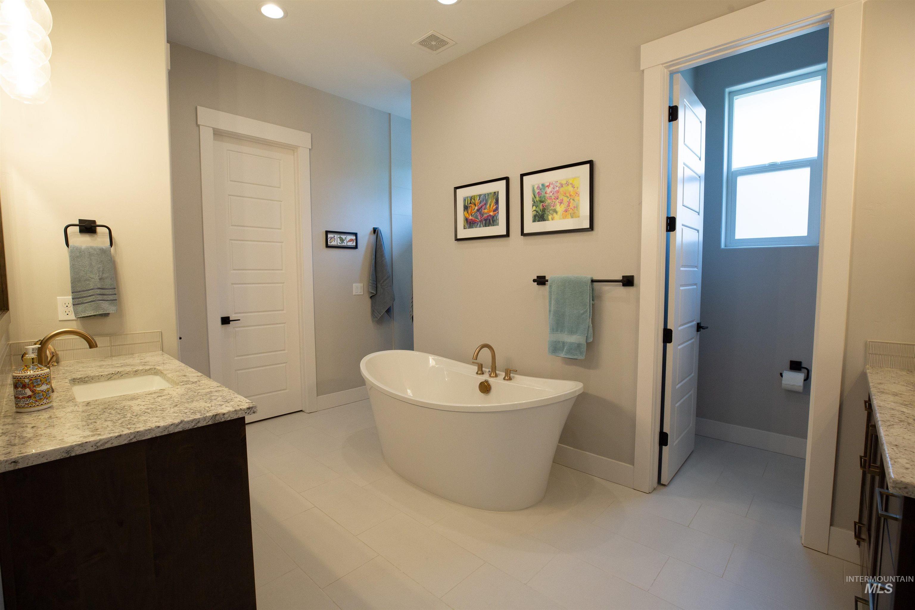 6121 S Cubola Way, Meridian, Idaho 83642, 4 Bedrooms, 2.5 Bathrooms, Residential For Sale, Price $899,000, 98966140