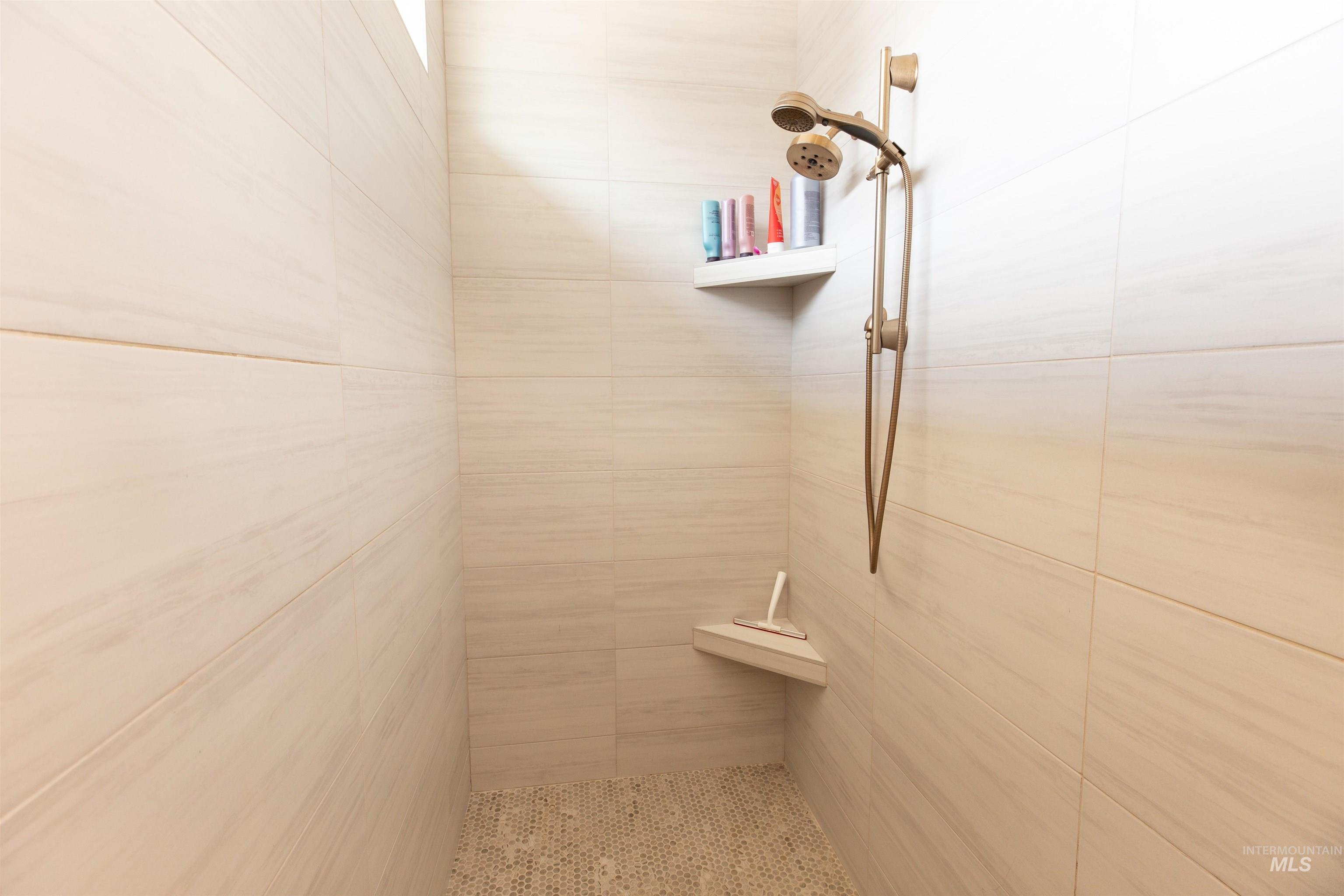 6121 S Cubola Way, Meridian, Idaho 83642, 4 Bedrooms, 2.5 Bathrooms, Residential For Sale, Price $899,000, 98966140