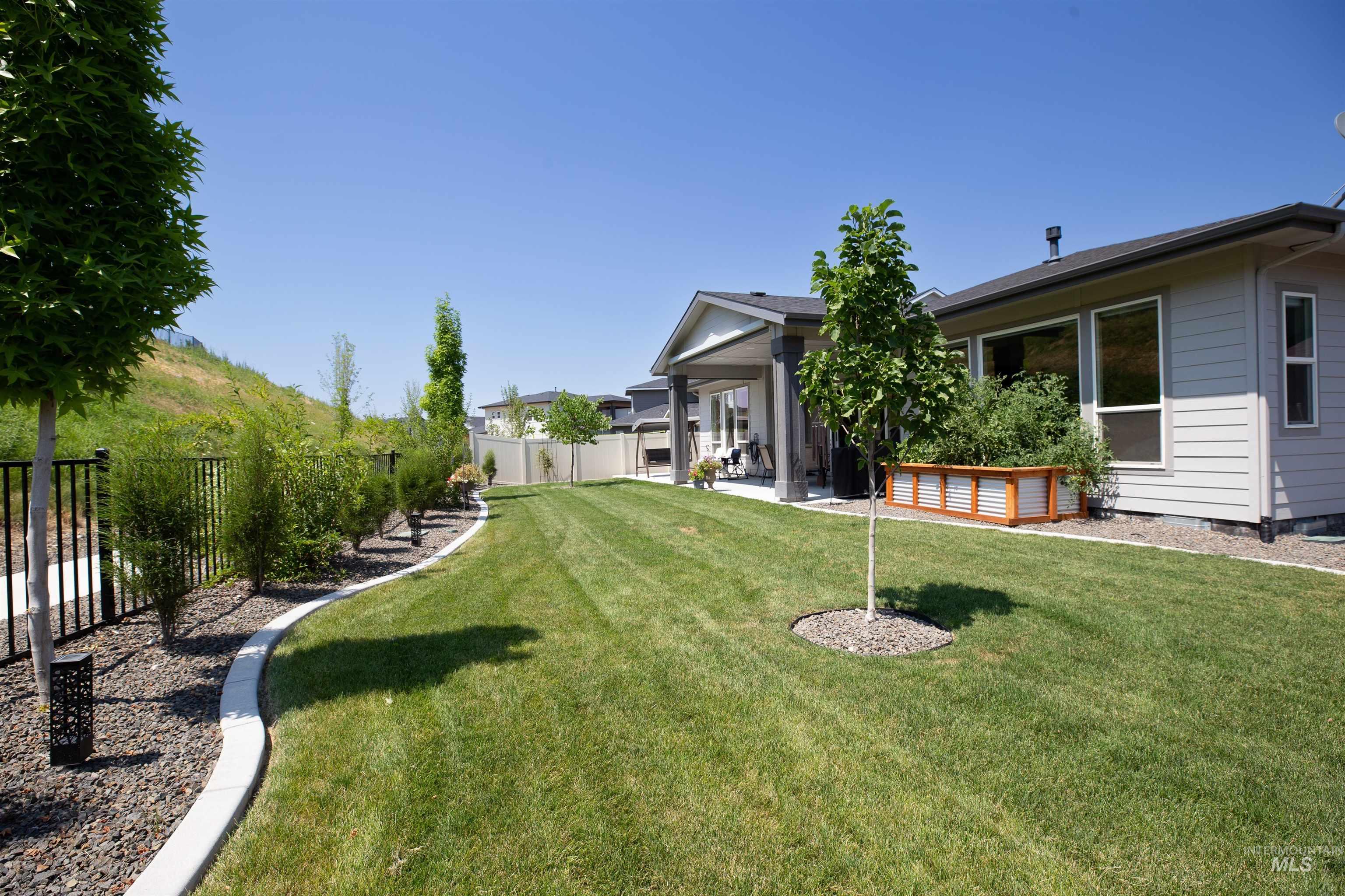 6121 S Cubola Way, Meridian, Idaho 83642, 4 Bedrooms, 2.5 Bathrooms, Residential For Sale, Price $899,000, 98966140