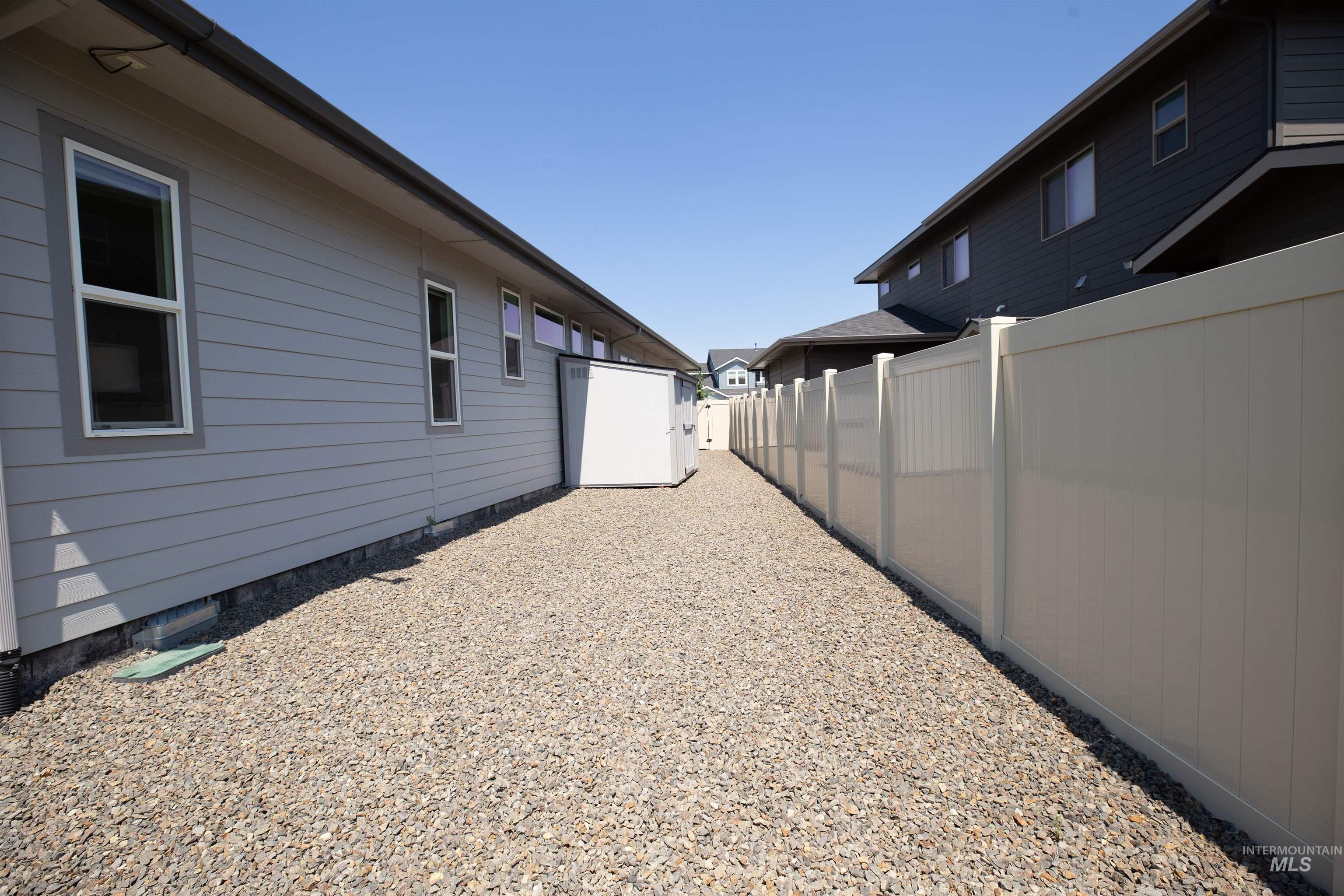 6121 S Cubola Way, Meridian, Idaho 83642, 4 Bedrooms, 2.5 Bathrooms, Residential For Sale, Price $899,000, 98966140