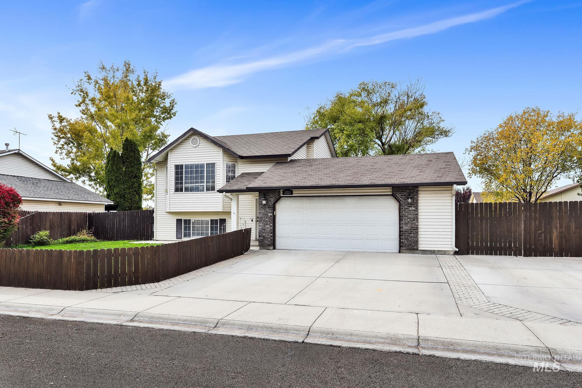 1723 N Eaglet Ct, Nampa, Idaho 83651, 4 Bedrooms, 2 Bathrooms, Residential For Sale, Price $450,000, 98966142