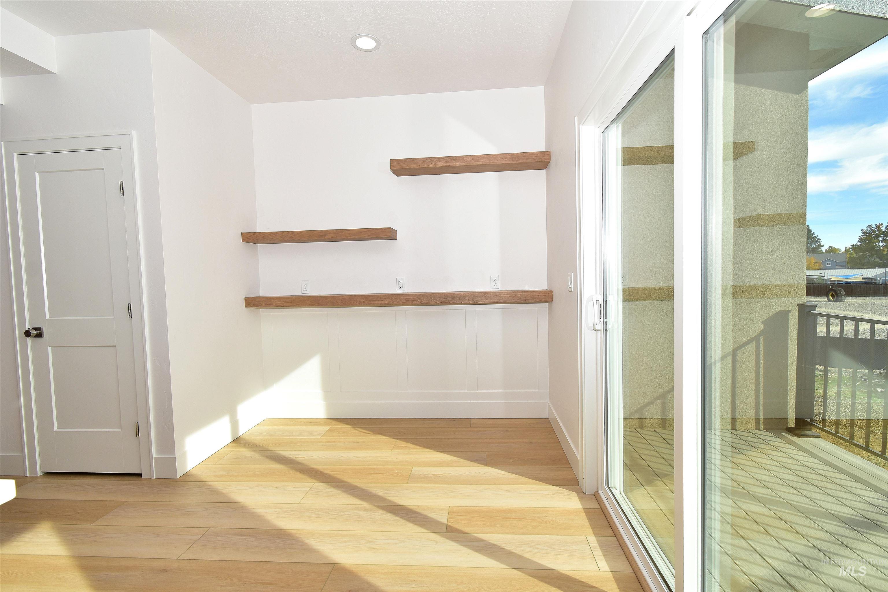 5281 N River Water Lane, Garden City, Idaho 83714, 2 Bedrooms, 3 Bathrooms, Residential For Sale, Price $742,900, 98966145