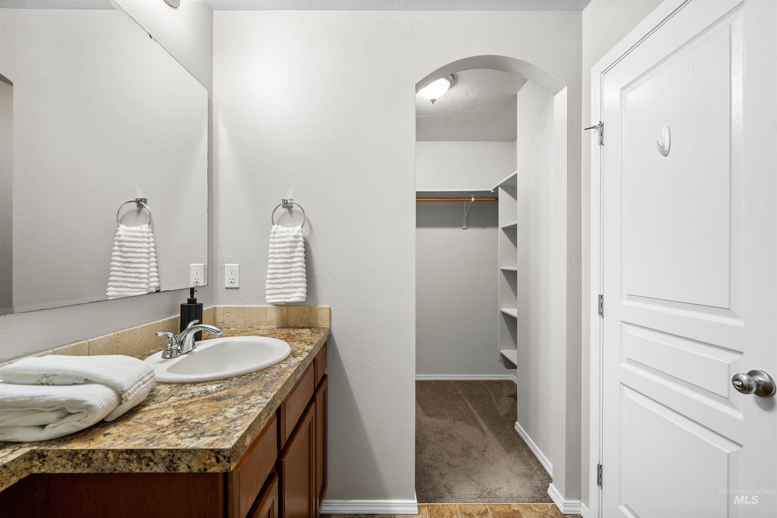 10451 W Jerry Peak Street, Boise, Idaho 83709, 3 Bedrooms, 2.5 Bathrooms, Residential For Sale, Price $399,900, 98966147