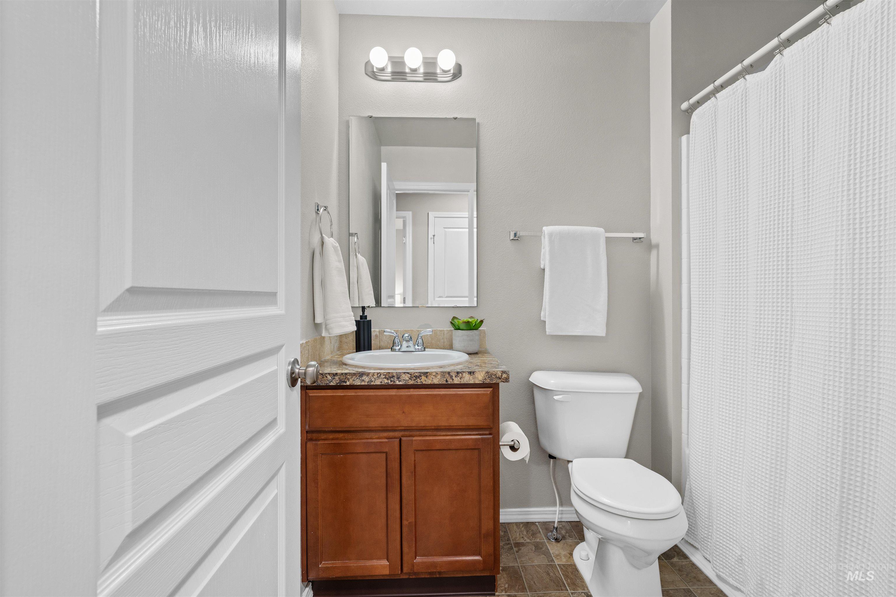 10451 W Jerry Peak Street, Boise, Idaho 83709, 3 Bedrooms, 2.5 Bathrooms, Residential For Sale, Price $399,900, 98966147