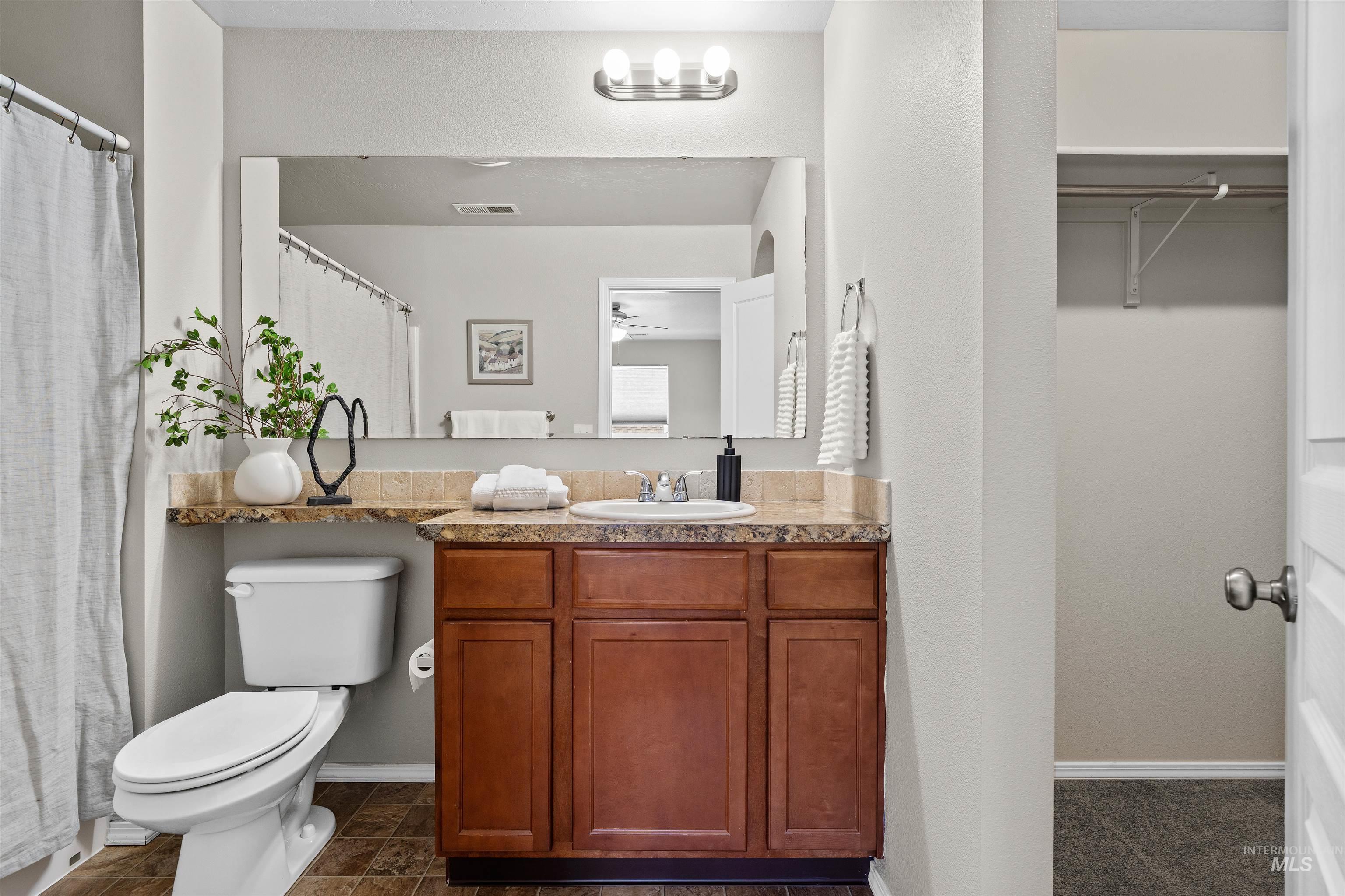 10451 W Jerry Peak Street, Boise, Idaho 83709, 3 Bedrooms, 2.5 Bathrooms, Residential For Sale, Price $399,900, 98966147