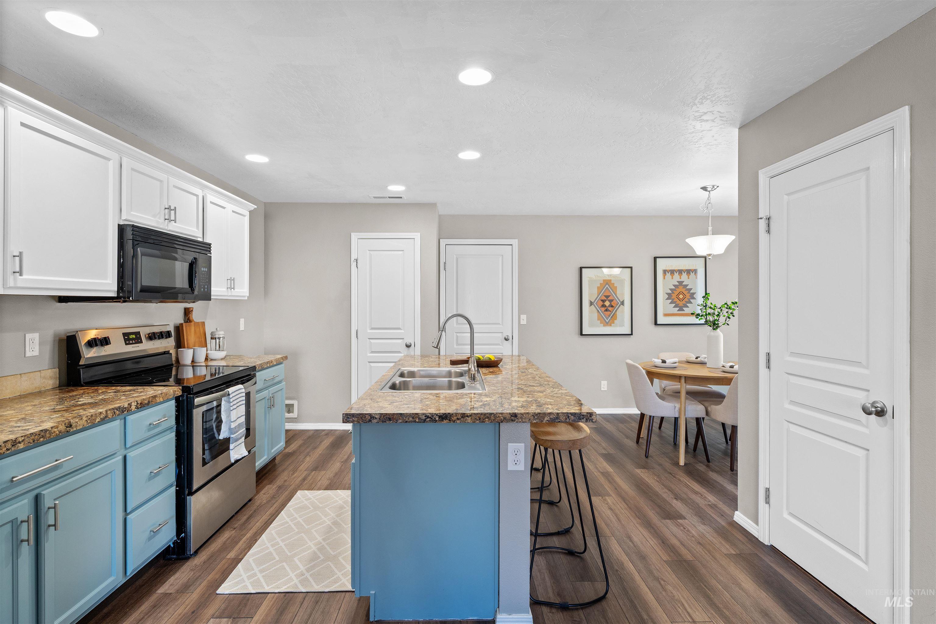 10451 W Jerry Peak Street, Boise, Idaho 83709, 3 Bedrooms, 2.5 Bathrooms, Residential For Sale, Price $399,900, 98966147