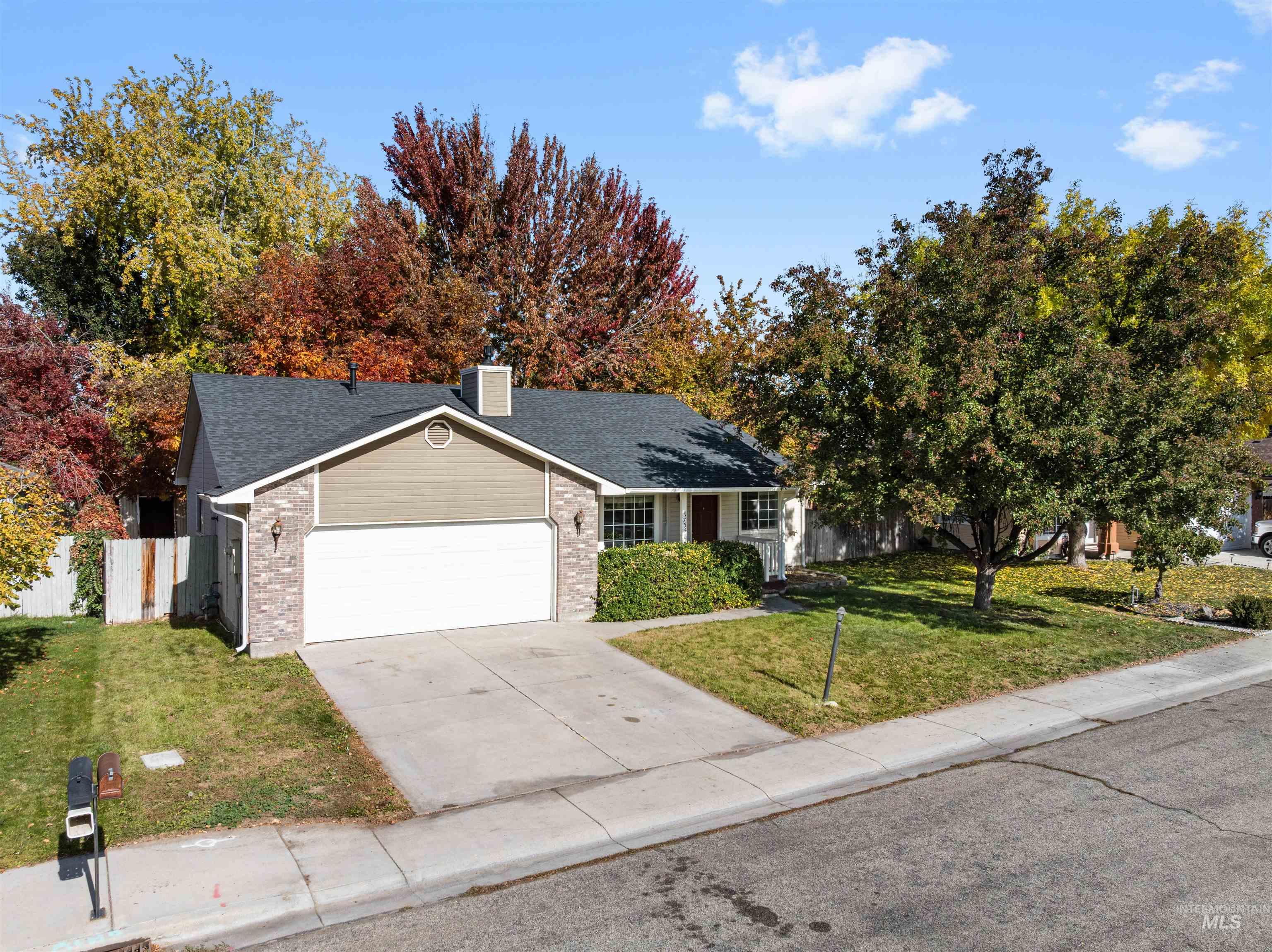 9734 W Cascade St, Boise, Idaho 83704, 3 Bedrooms, 2 Bathrooms, Residential For Sale, Price $379,900, 98966148