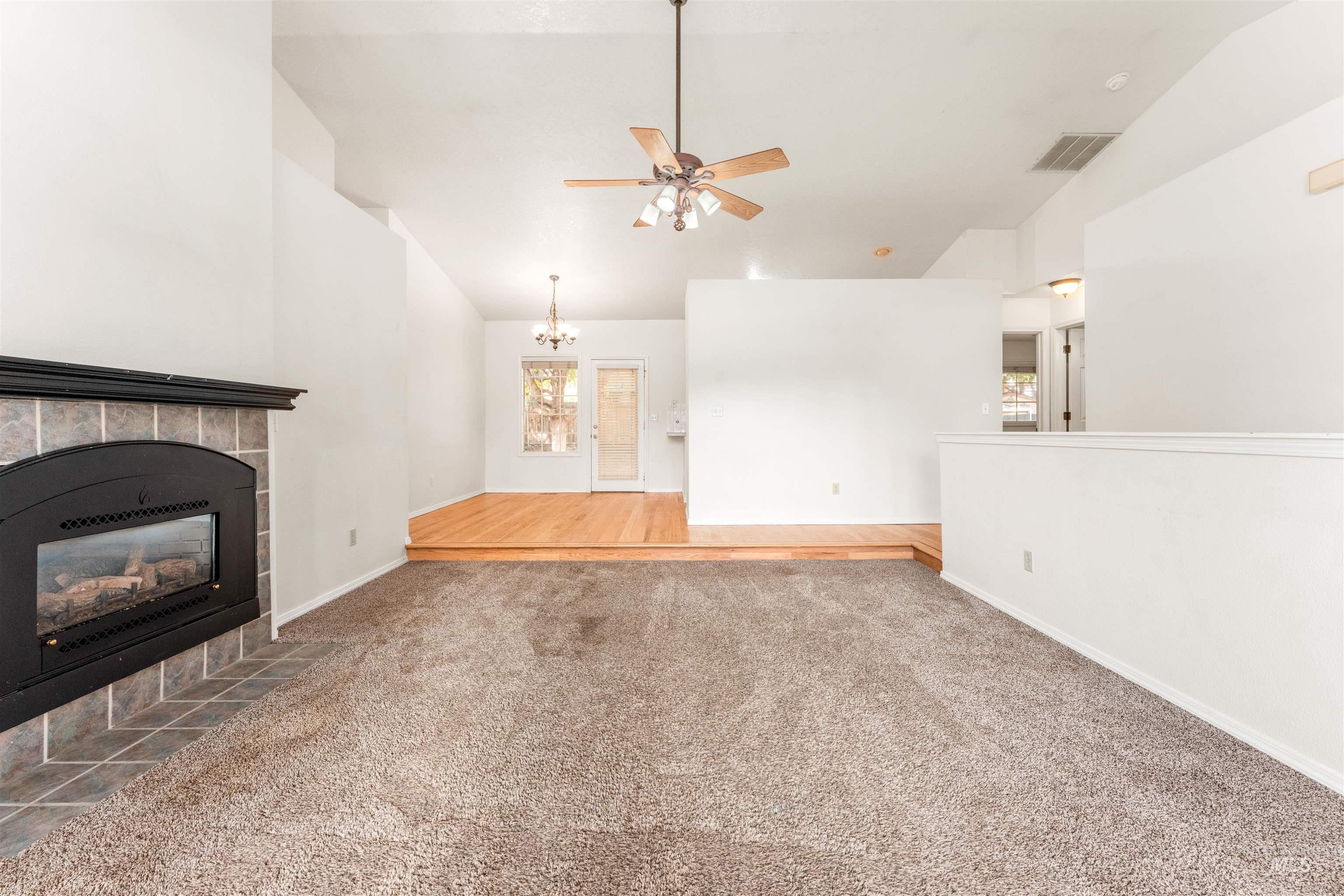 9734 W Cascade St, Boise, Idaho 83704, 3 Bedrooms, 2 Bathrooms, Residential For Sale, Price $379,900, 98966148