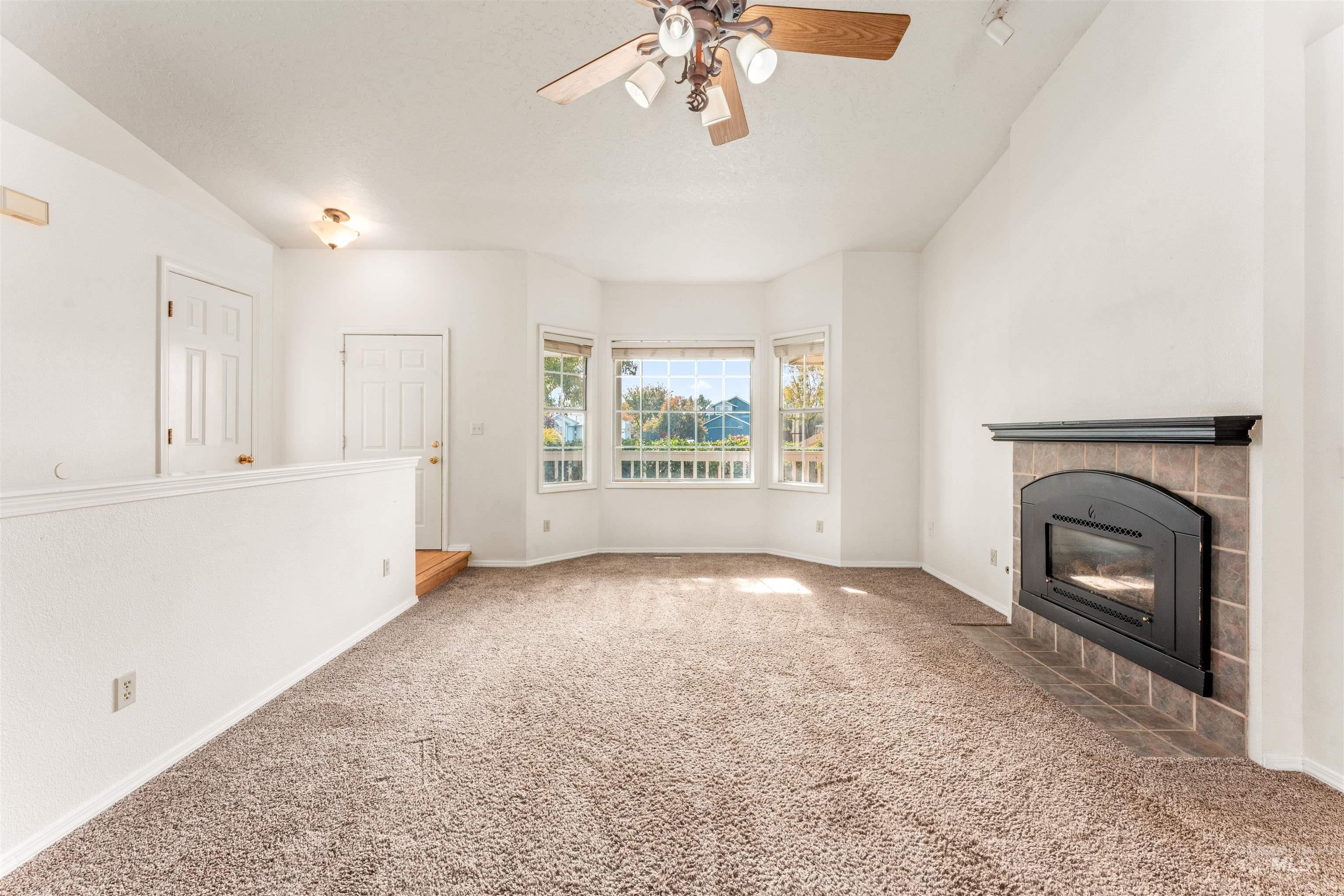 9734 W Cascade St, Boise, Idaho 83704, 3 Bedrooms, 2 Bathrooms, Residential For Sale, Price $379,900, 98966148