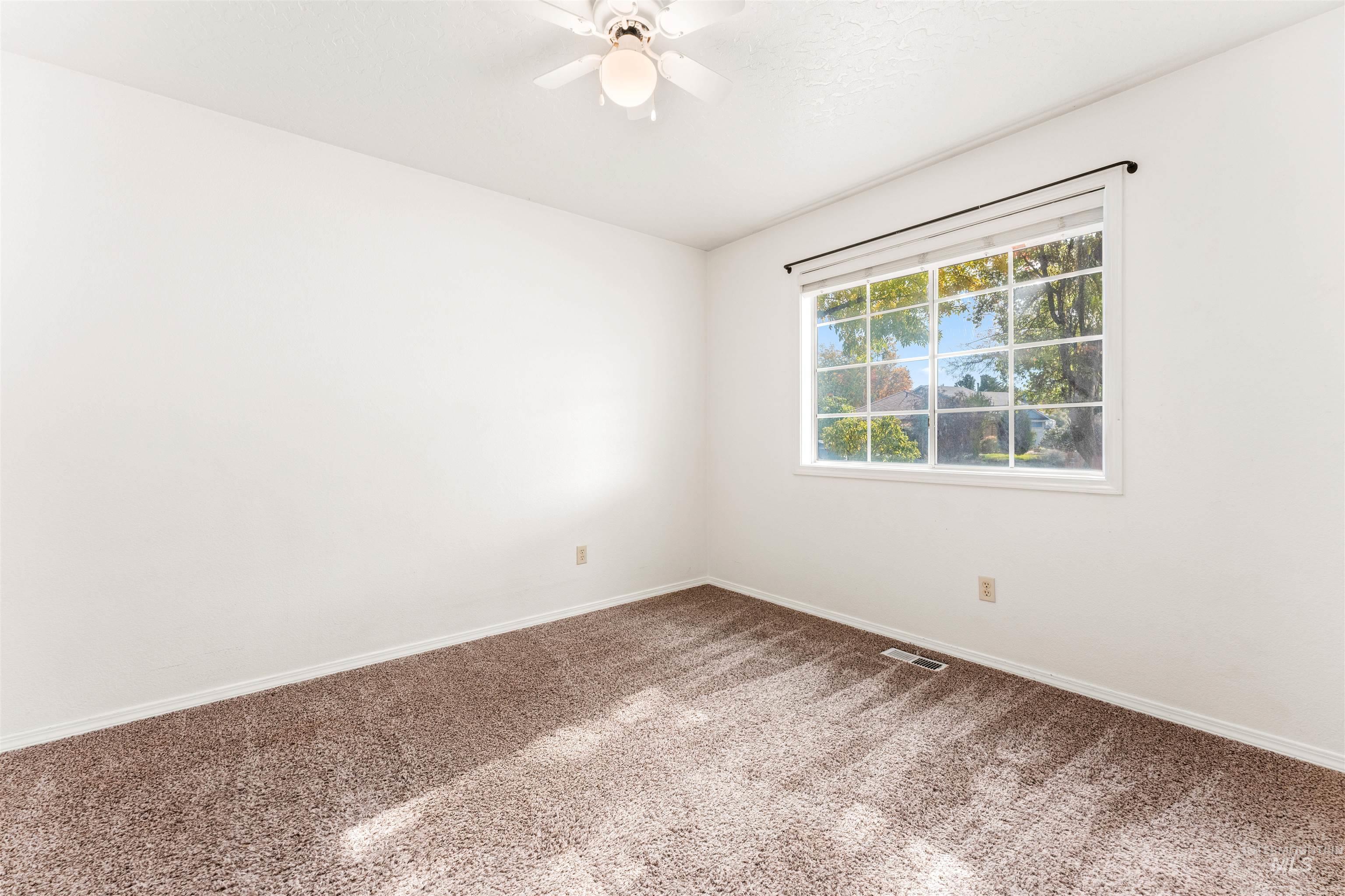 9734 W Cascade St, Boise, Idaho 83704, 3 Bedrooms, 2 Bathrooms, Residential For Sale, Price $379,900, 98966148