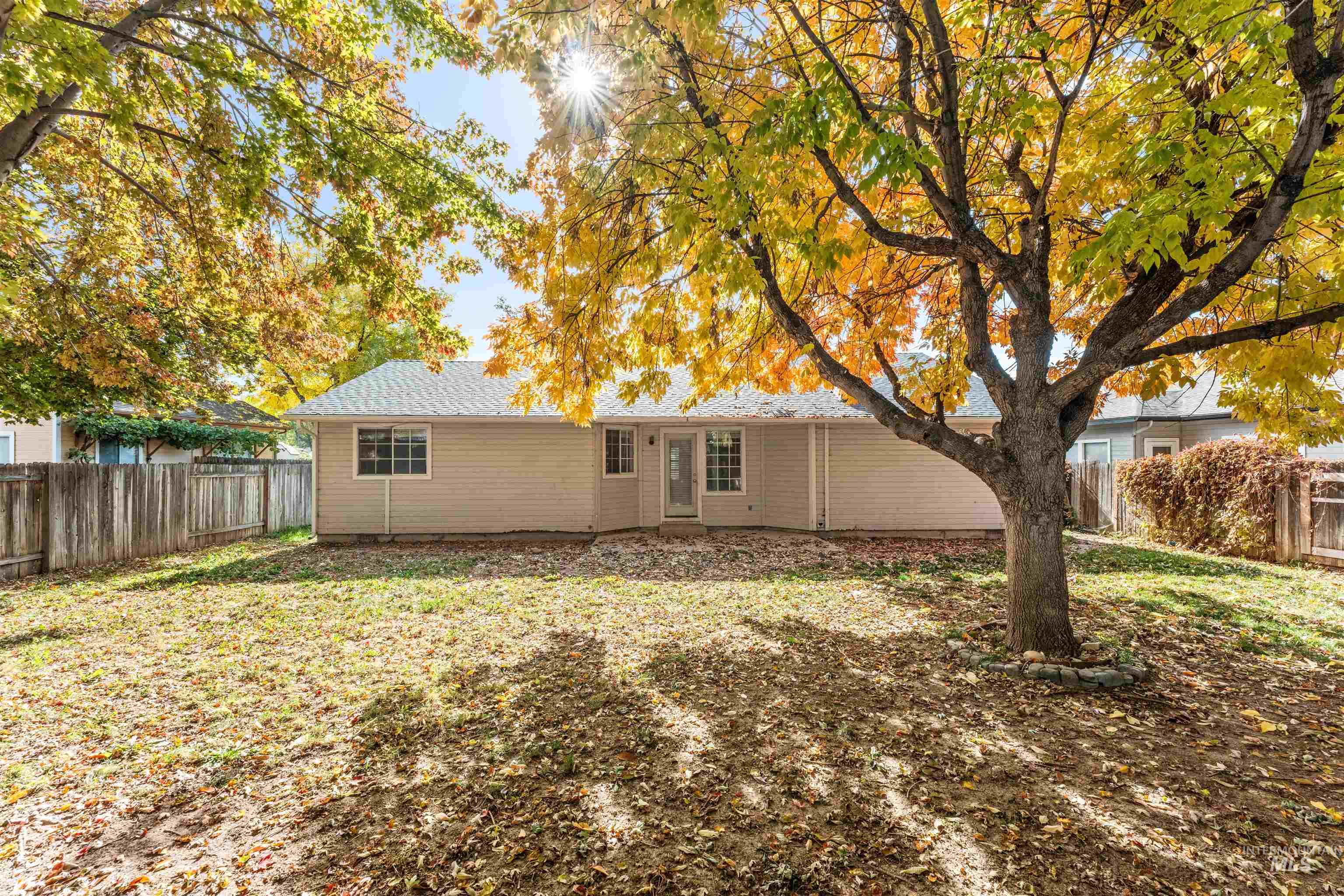 9734 W Cascade St, Boise, Idaho 83704, 3 Bedrooms, 2 Bathrooms, Residential For Sale, Price $379,900, 98966148