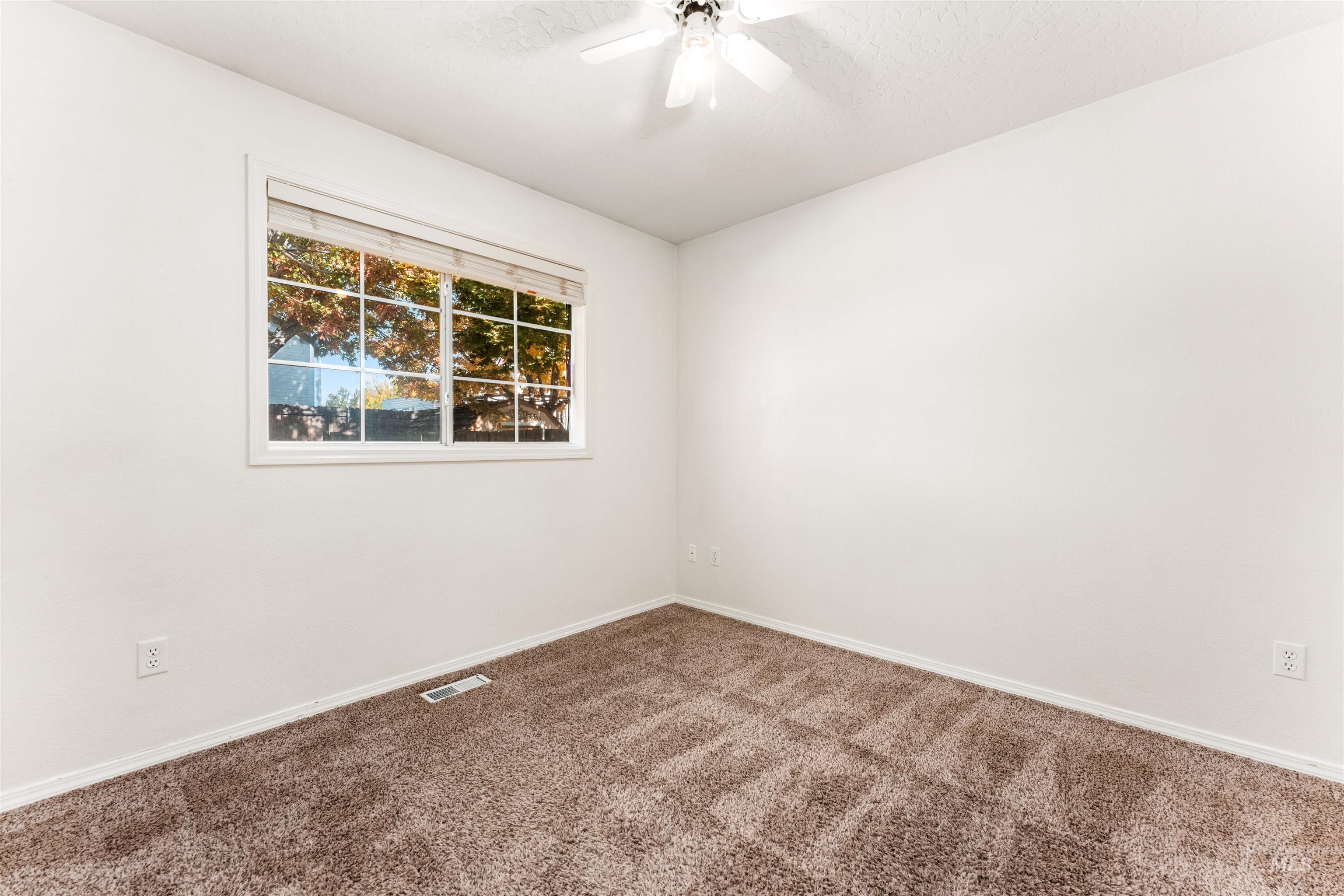 9734 W Cascade St, Boise, Idaho 83704, 3 Bedrooms, 2 Bathrooms, Residential For Sale, Price $379,900, 98966148