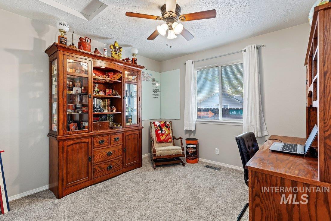 19533 Portsmouth Way, Caldwell, Idaho 83605, 3 Bedrooms, 2 Bathrooms, Residential For Sale, Price $364,900, 98966155