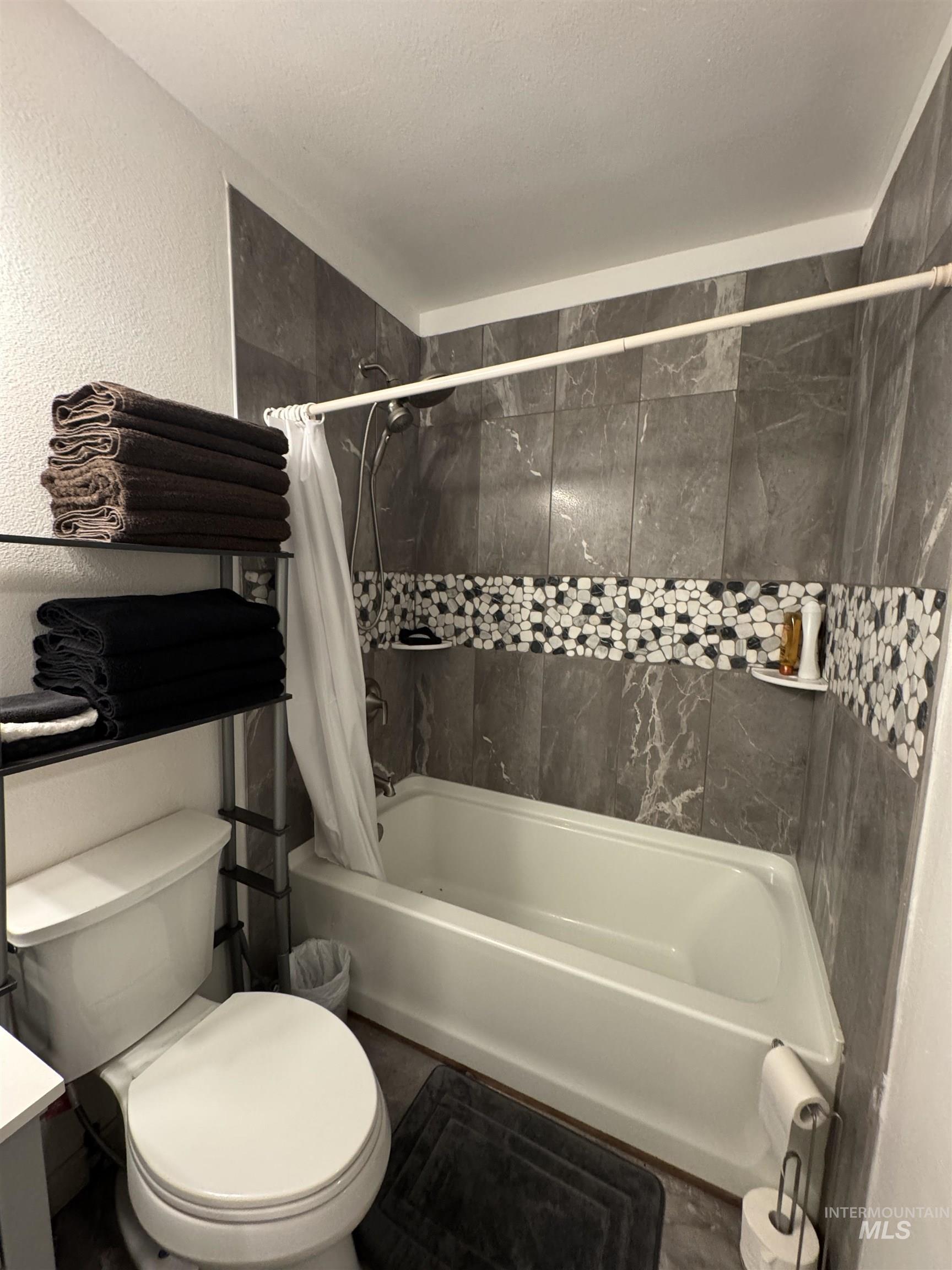 2857 Hillman Basin Rd, Pollock, Idaho 83547, 3 Bedrooms, 2 Bathrooms, Residential For Sale, Price $625,000, 98966158