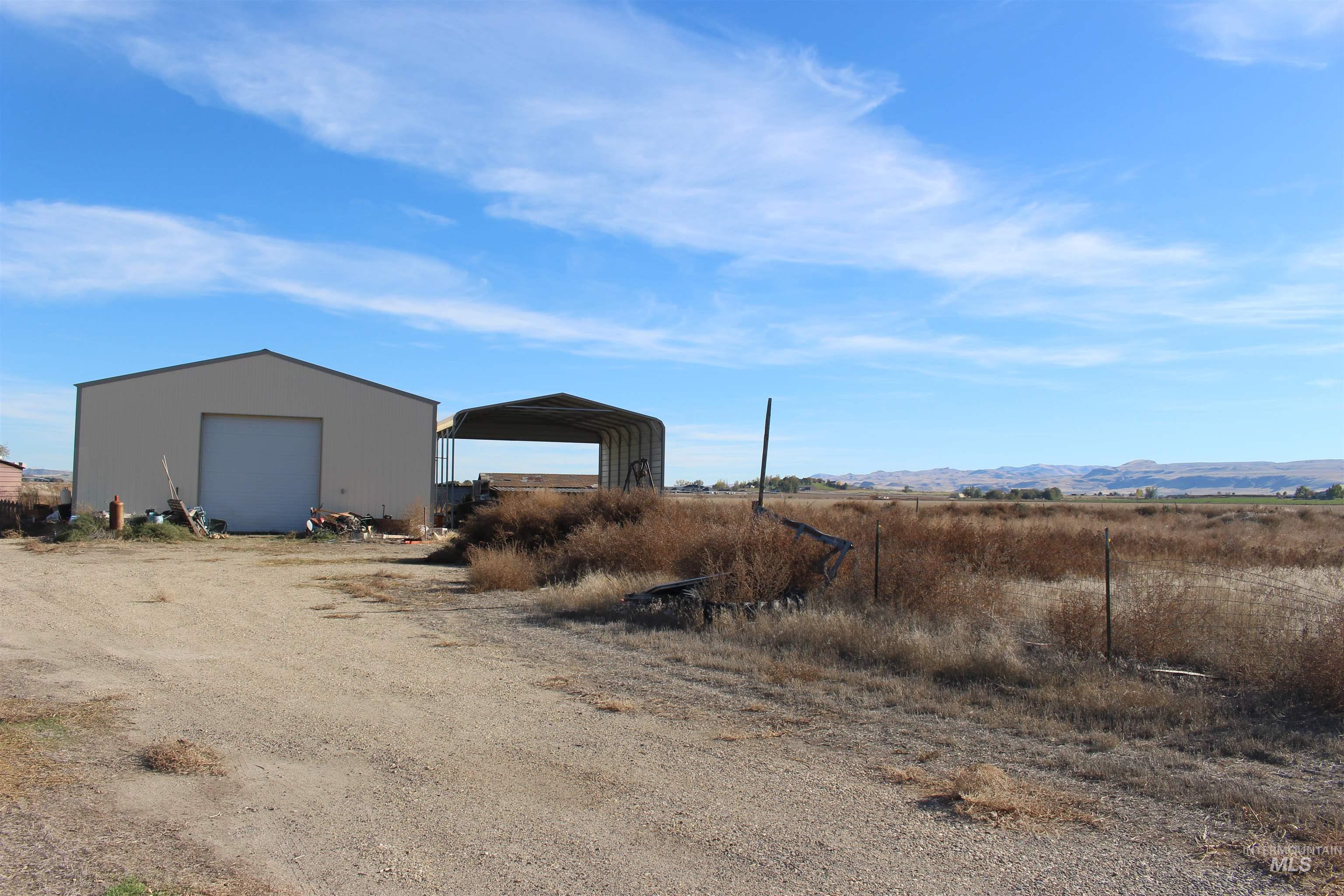 5168 Jump Creek Rd, Homedale, Idaho 83628-3677, 3 Bedrooms, 1.5 Bathrooms, Residential For Sale, Price $355,000, 98966159